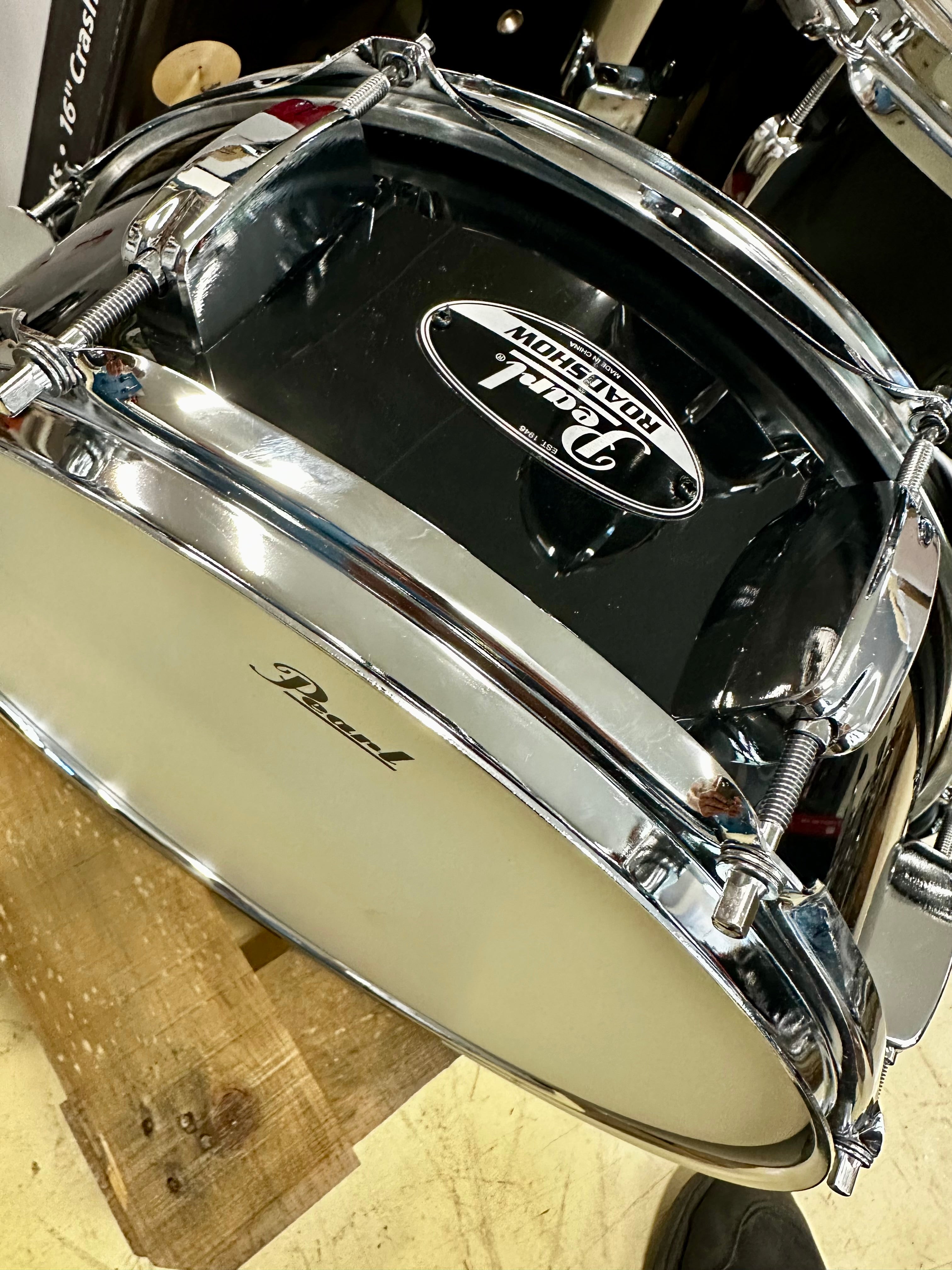 PEARL 20” Roadshow drum set b-stock