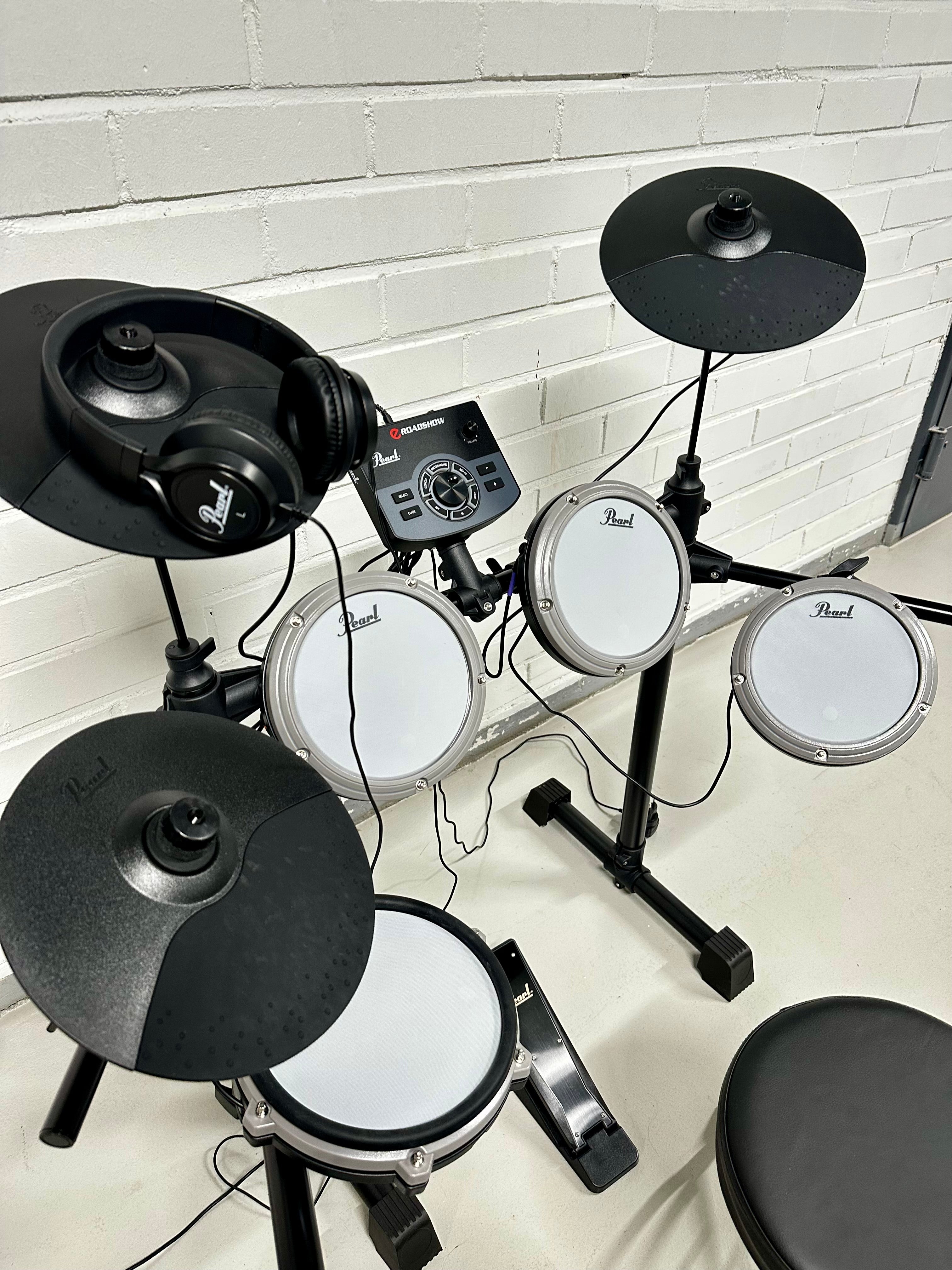 PEARL eROADSHOW ELECTRONIC DRUM KIT DEMO