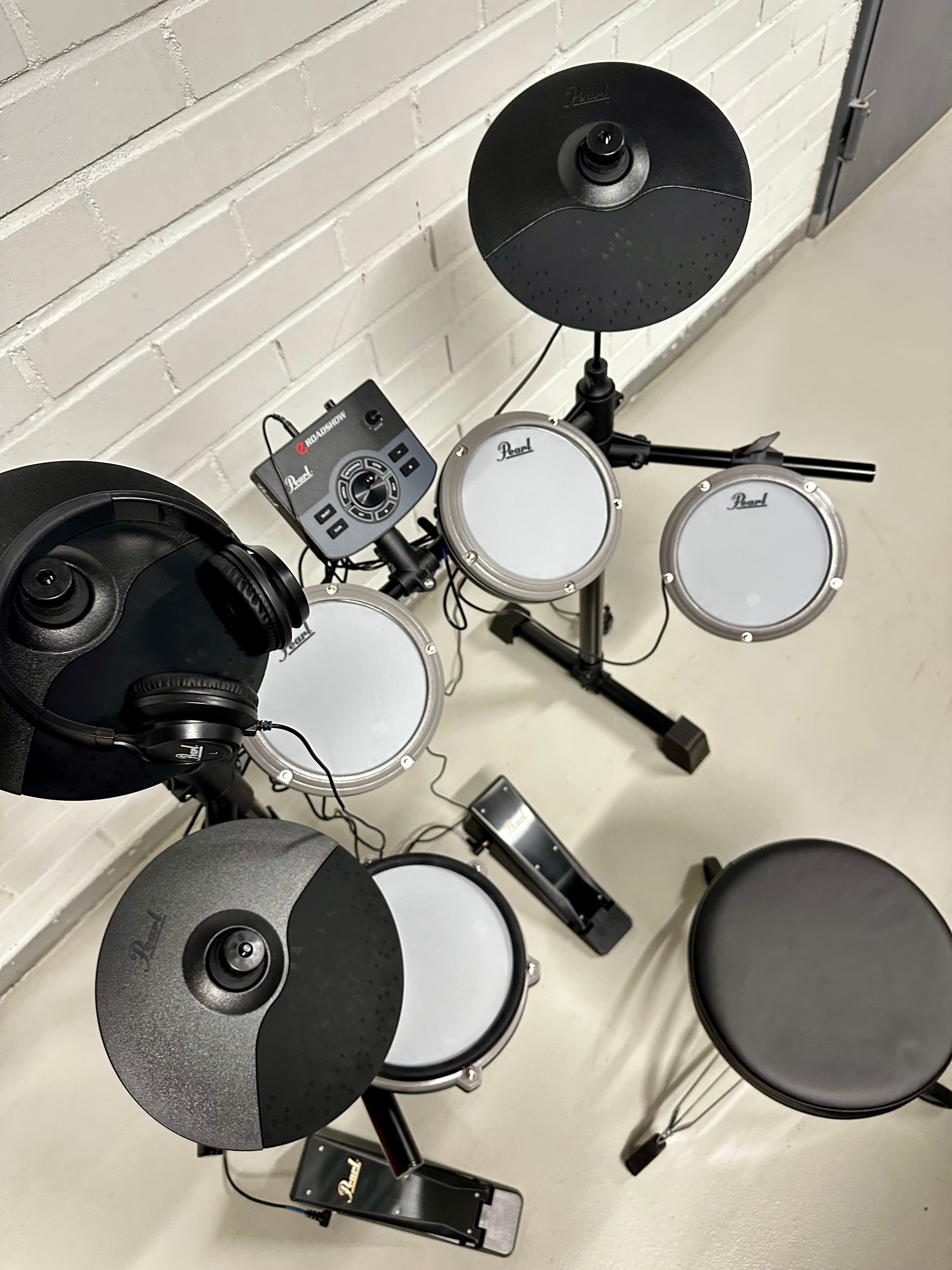 PEARL eROADSHOW ELECTRONIC DRUM KIT DEMO