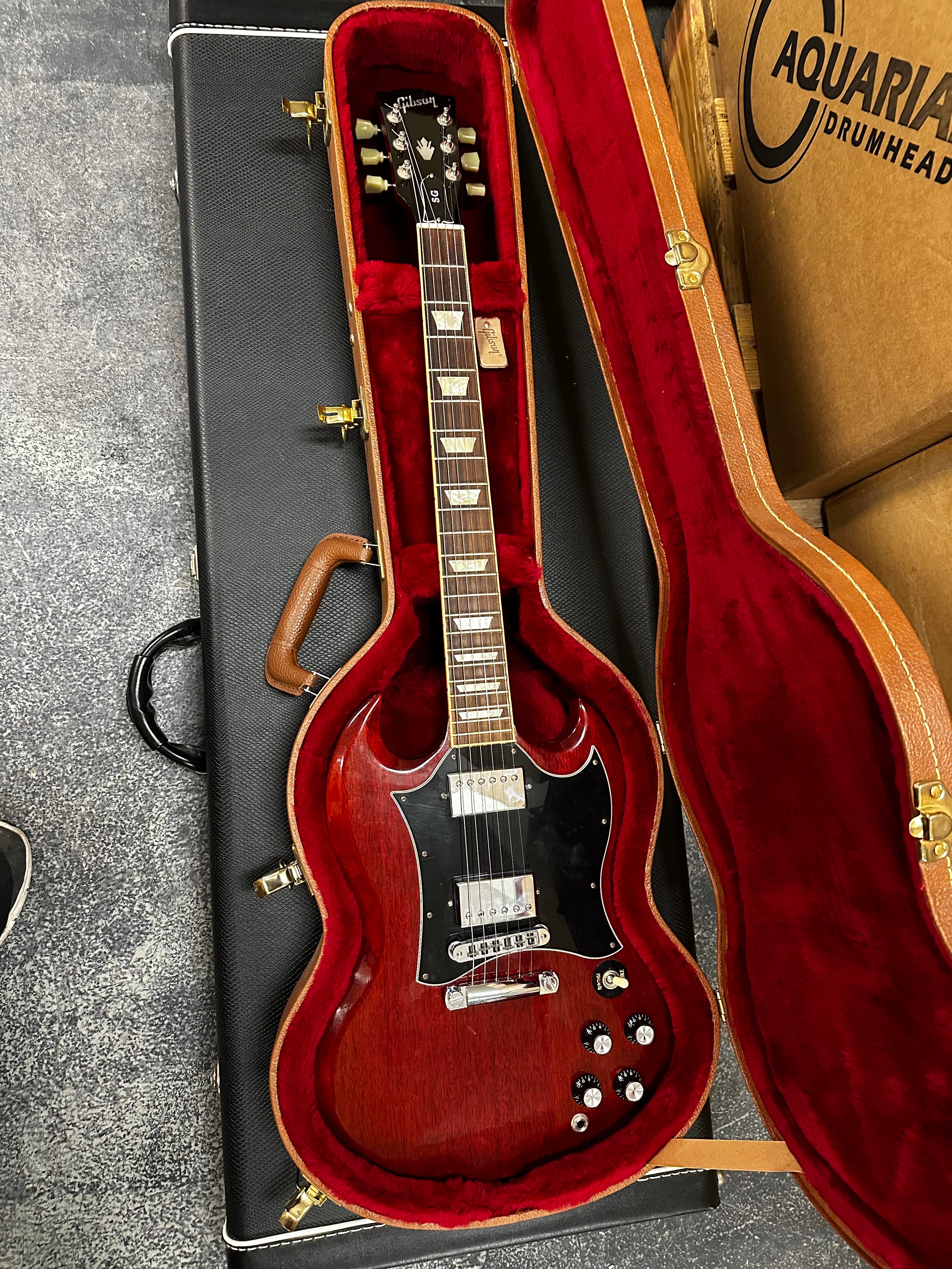 GIBSON SG Standard 2011 käytetty