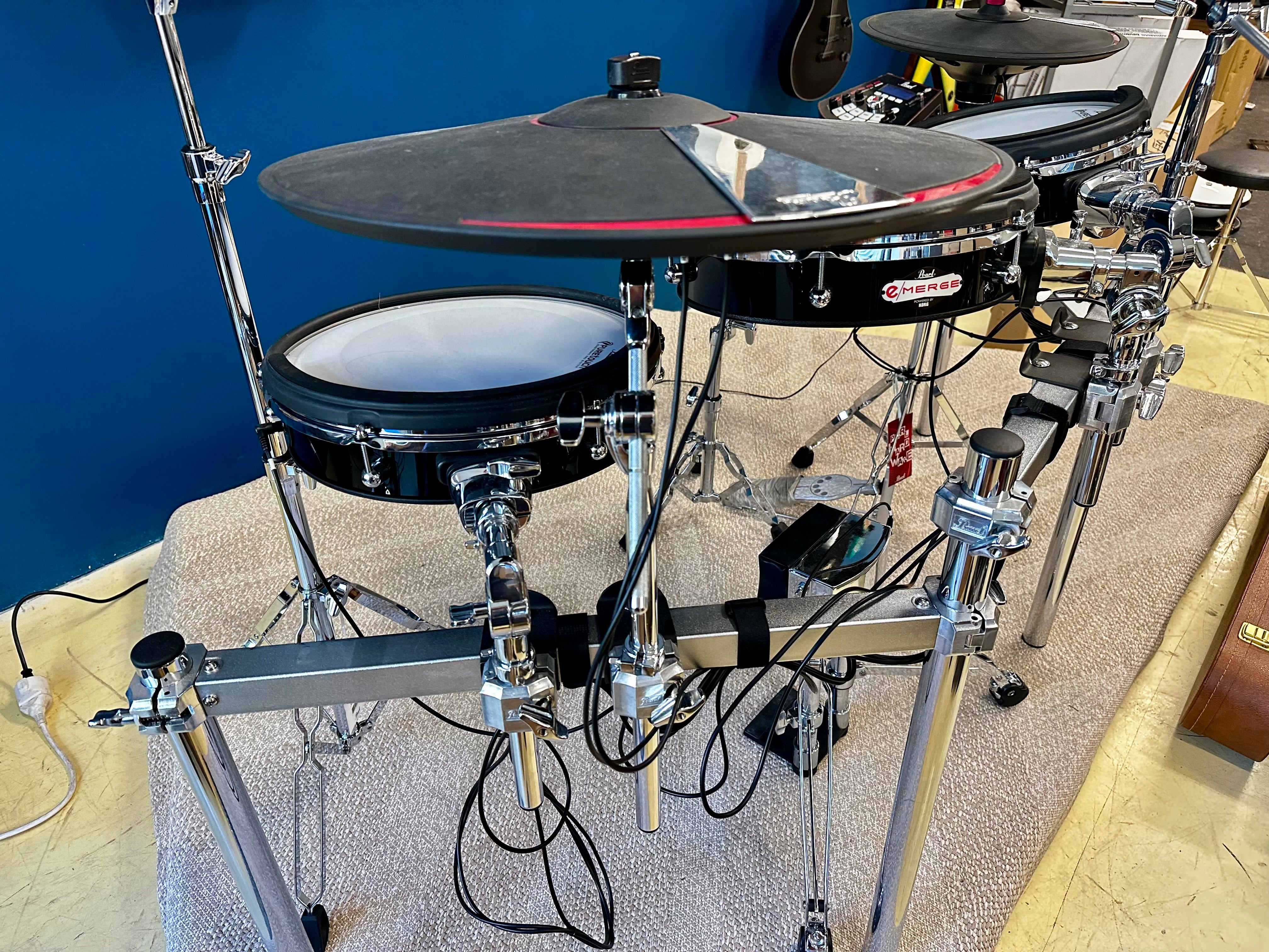 Pearl e/Merge EM-53T - e/TRADITIONAL Electric drumset Kai Hahto clic set