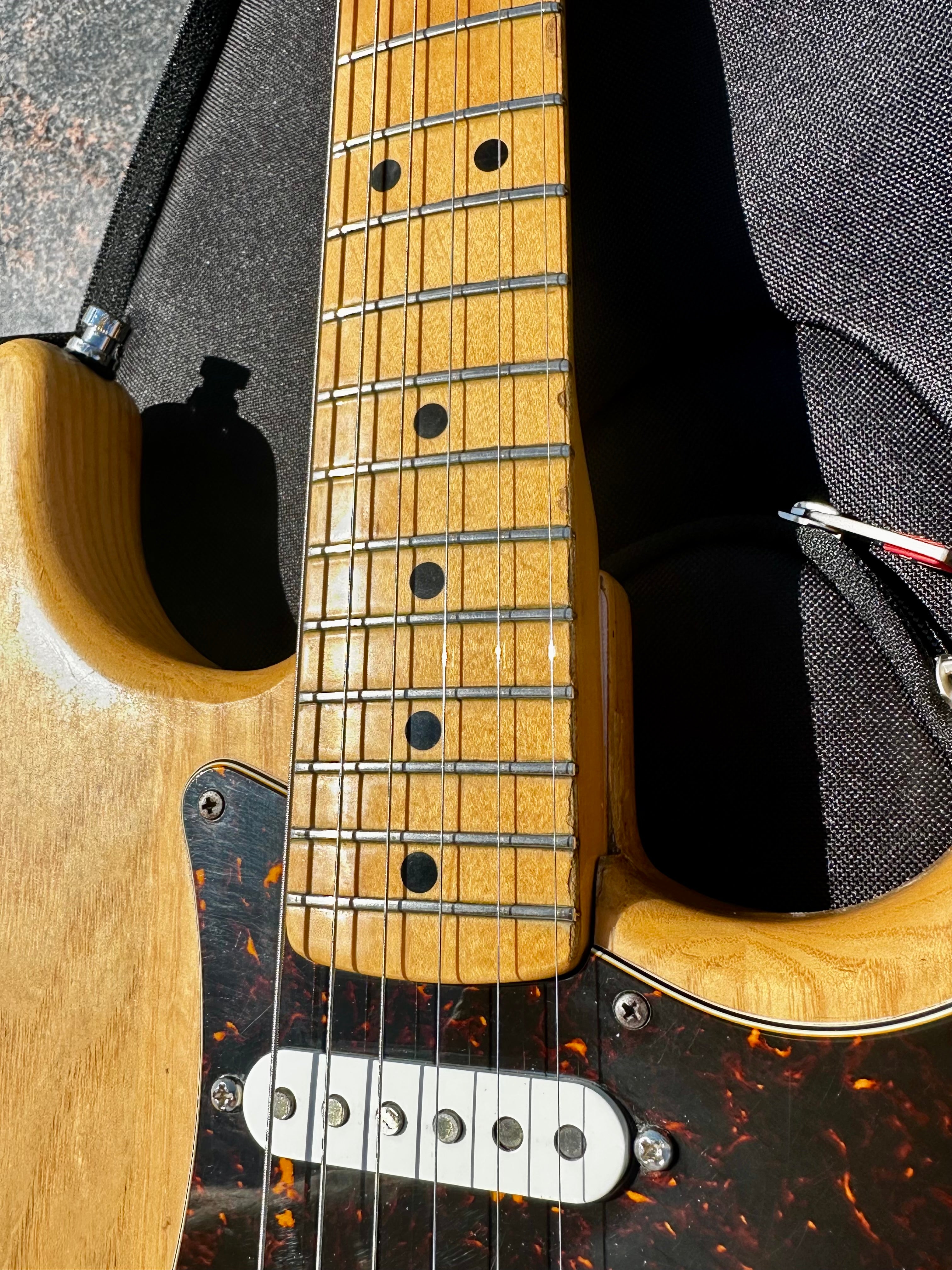 Fender Stratocaster 1977 electric guitar