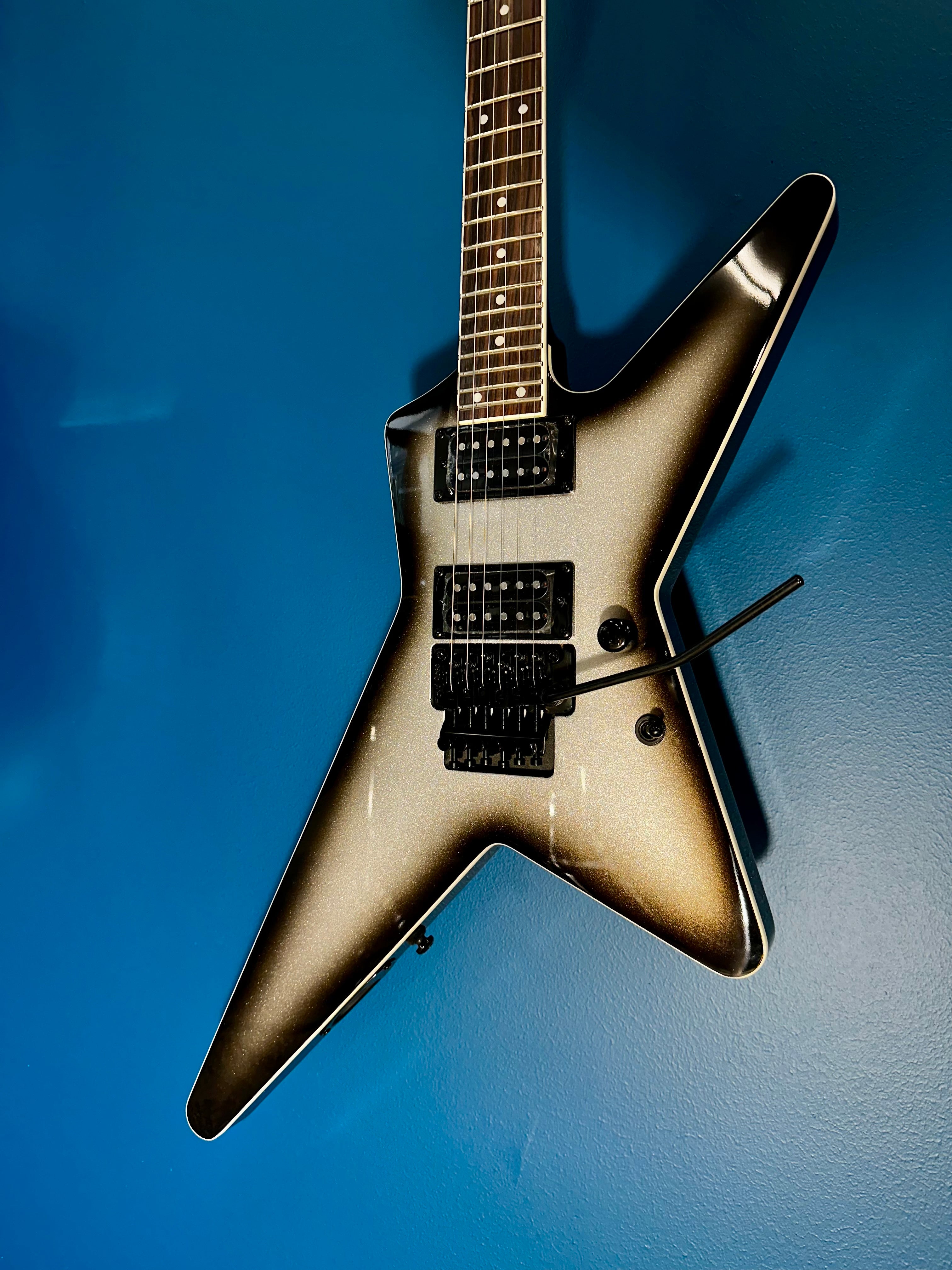 DEAN Morningstar Classic Floyd Silverburst