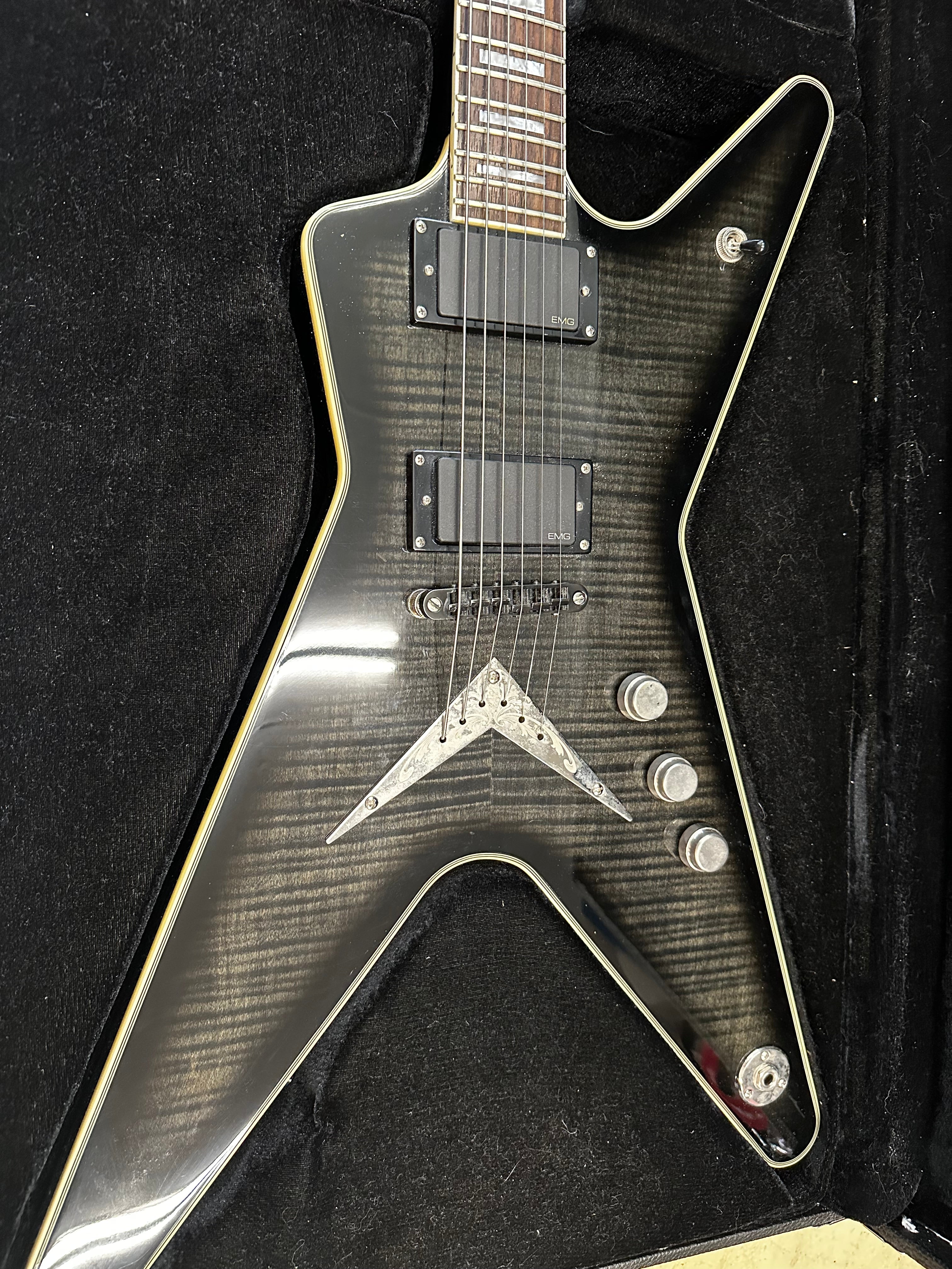 DEAN ML 30th Anniversary Edition Black Burst