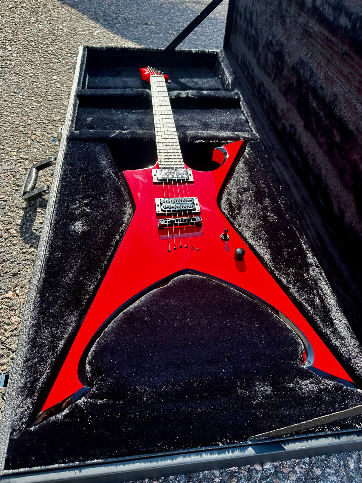 DEAN Michael Amott Wraith Blood Red w/Case