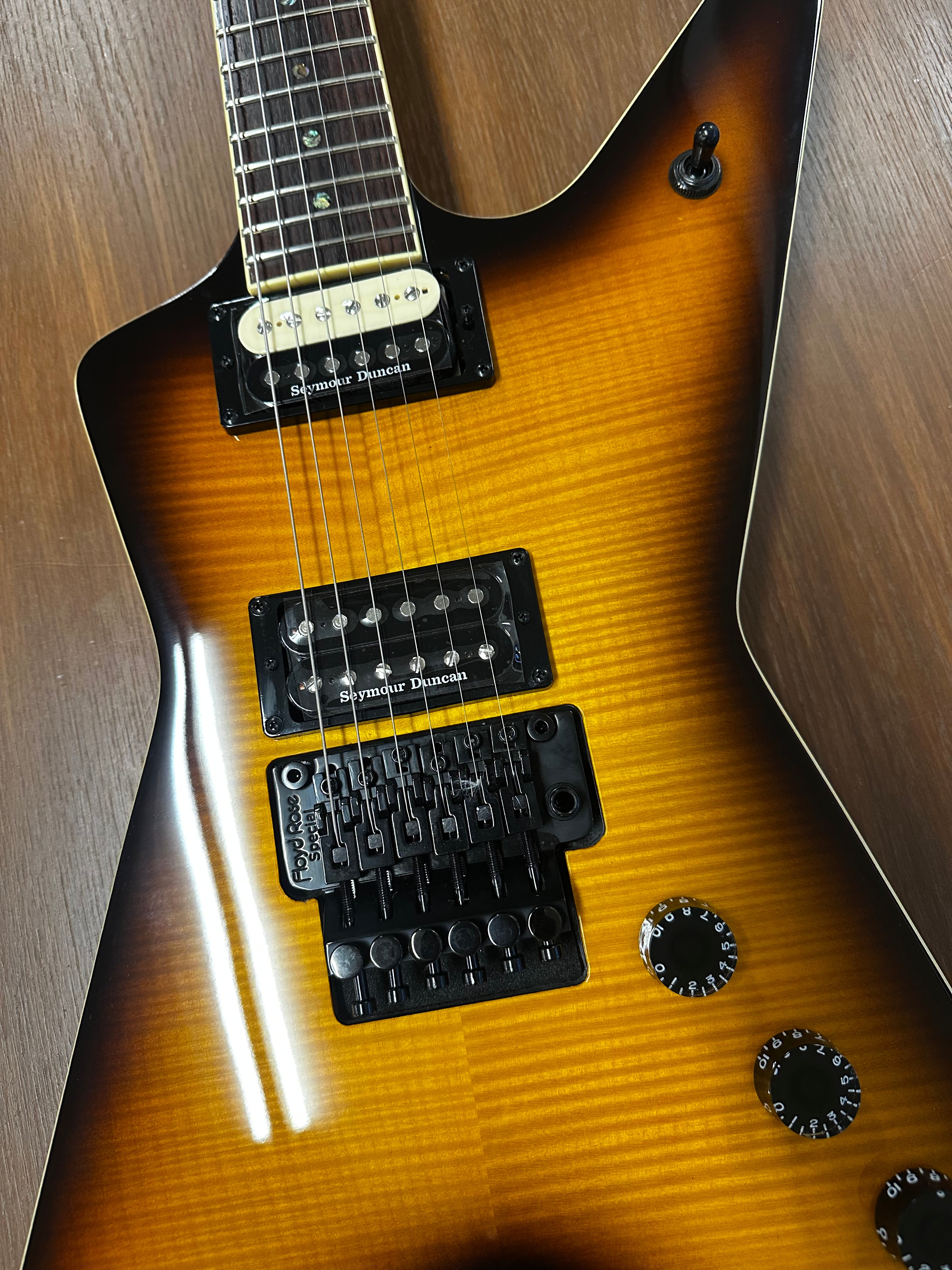 DEAN ML 79 FLOYD FLAME TOP DUNCANS TBZ