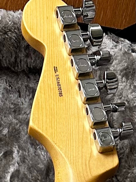 Fender American Pro Stratocaster 2017 electric guitar