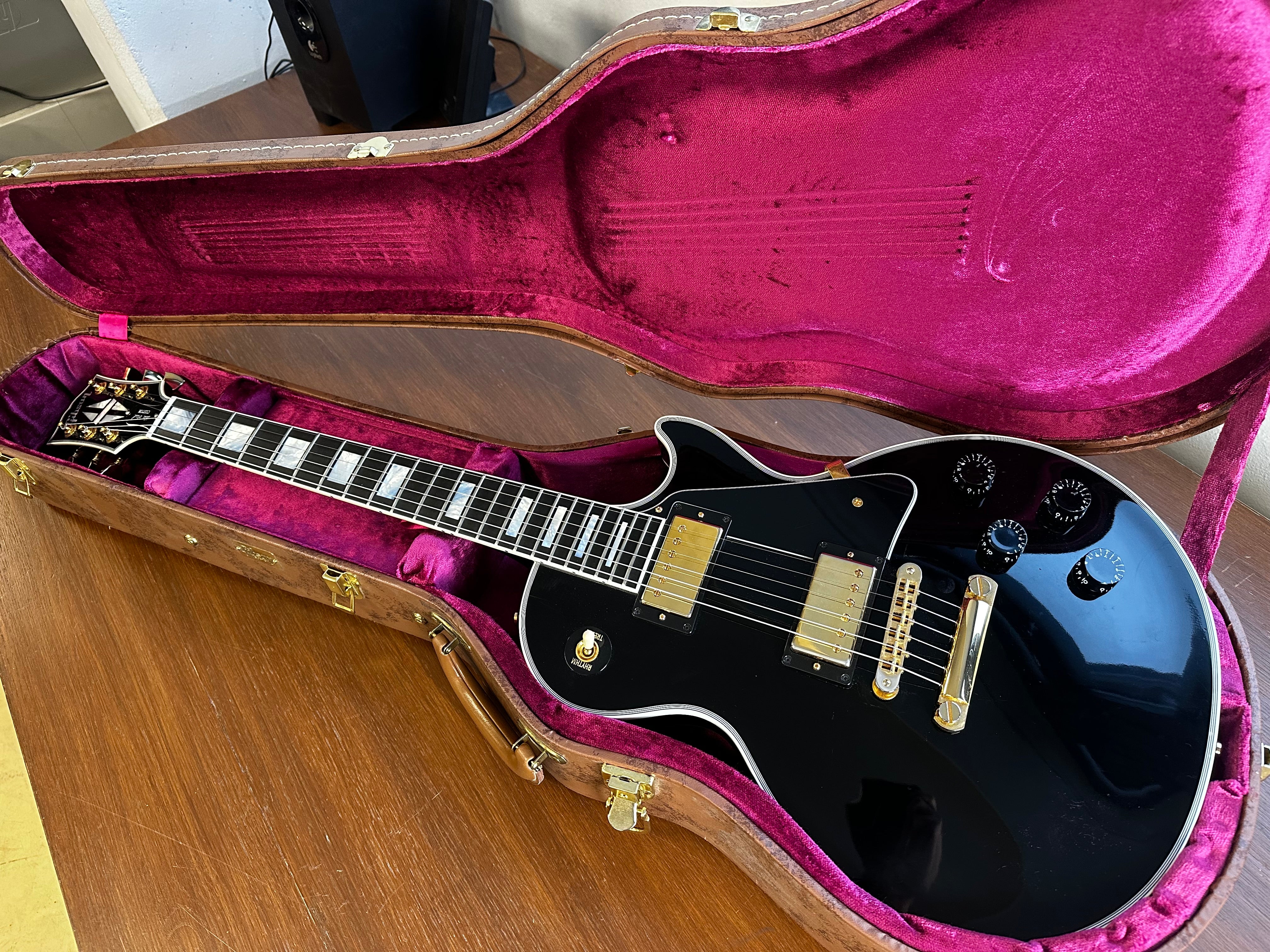 GIBSON Les Paul Custom Shop 2012 electric guitar