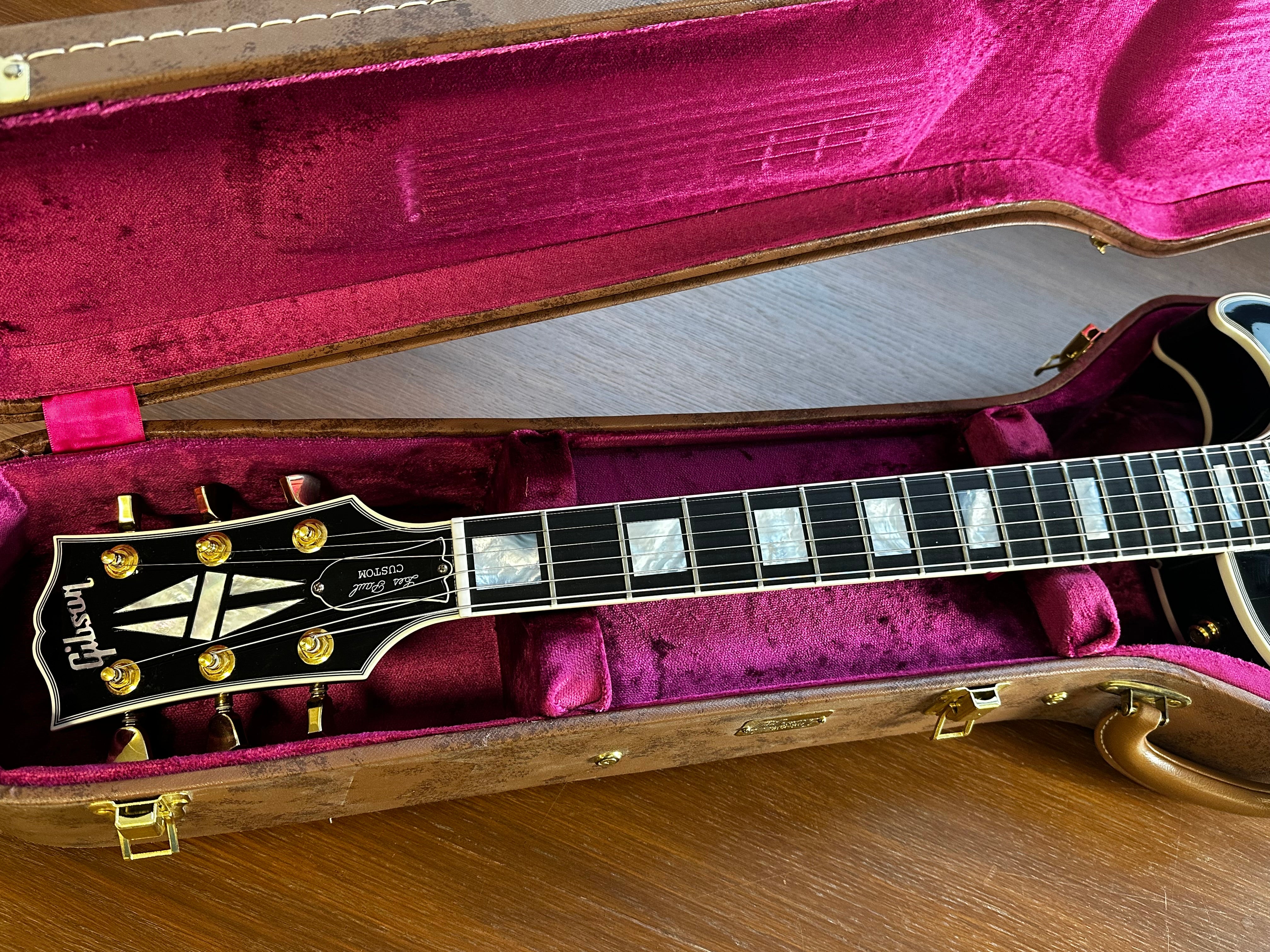 GIBSON Les Paul Custom Shop 2012 electric guitar