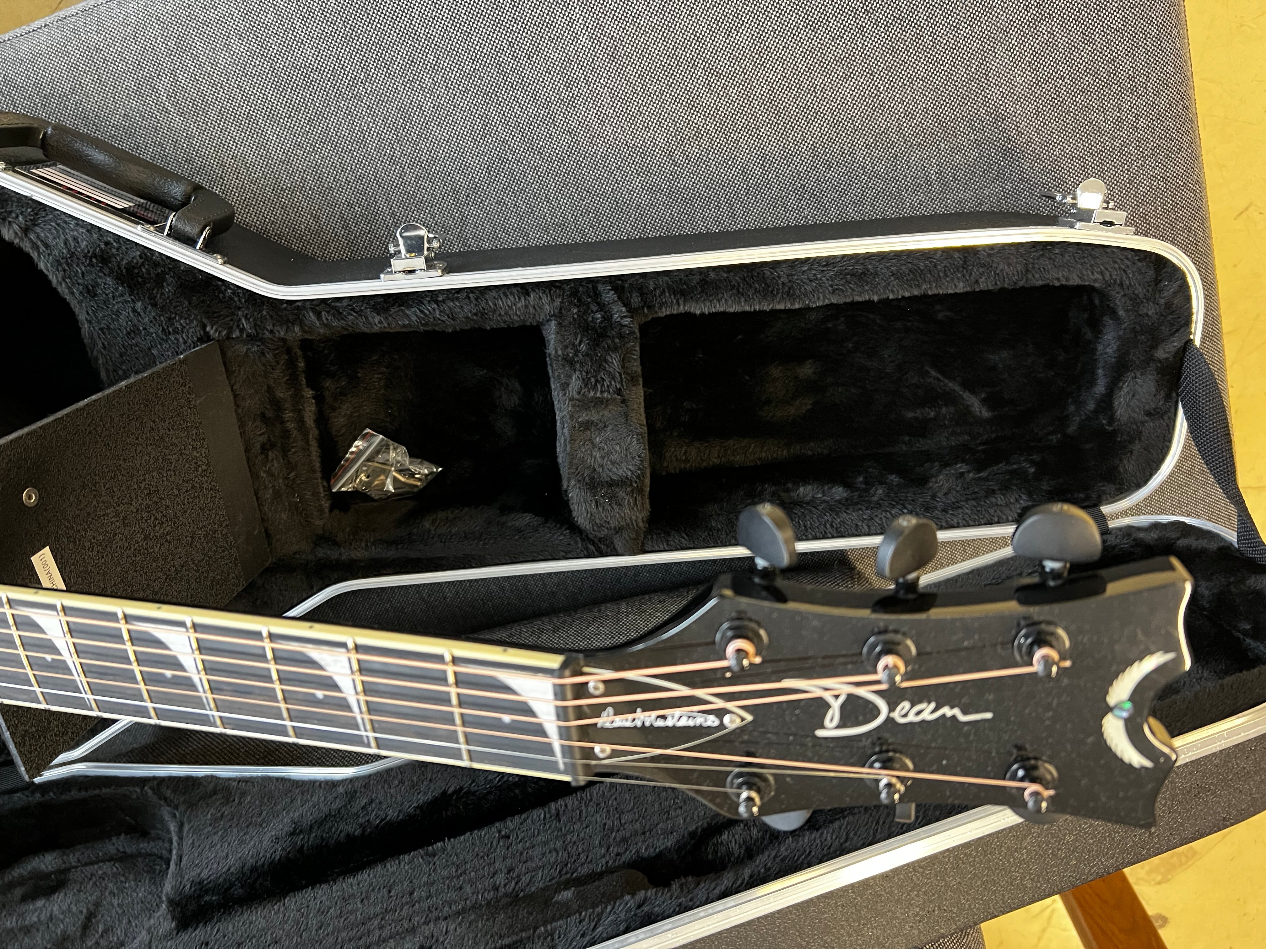 DEAN Mako Glory Dave Mustaine signature