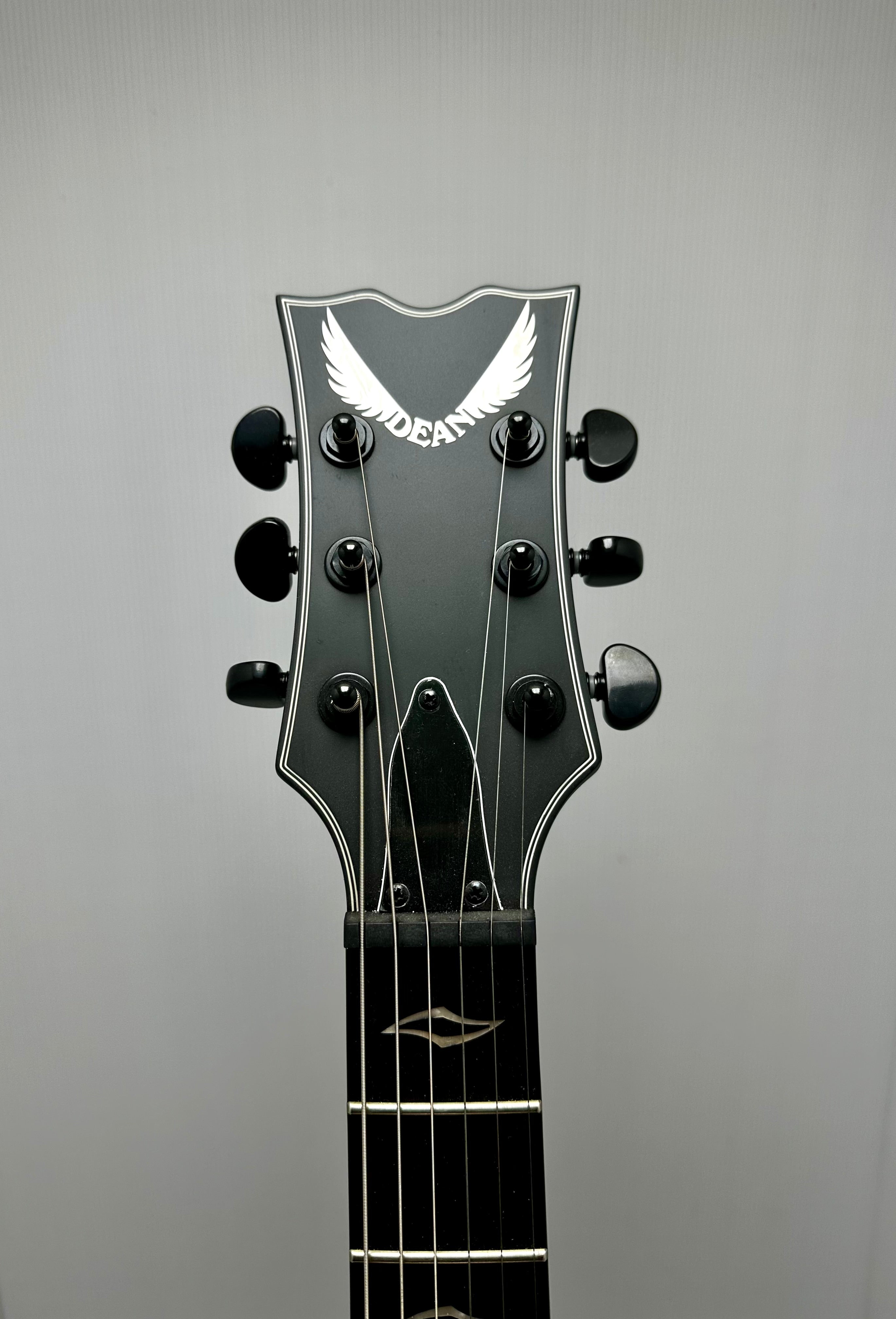 DEAN TB Thoroughbred Select Fluence Black Satin