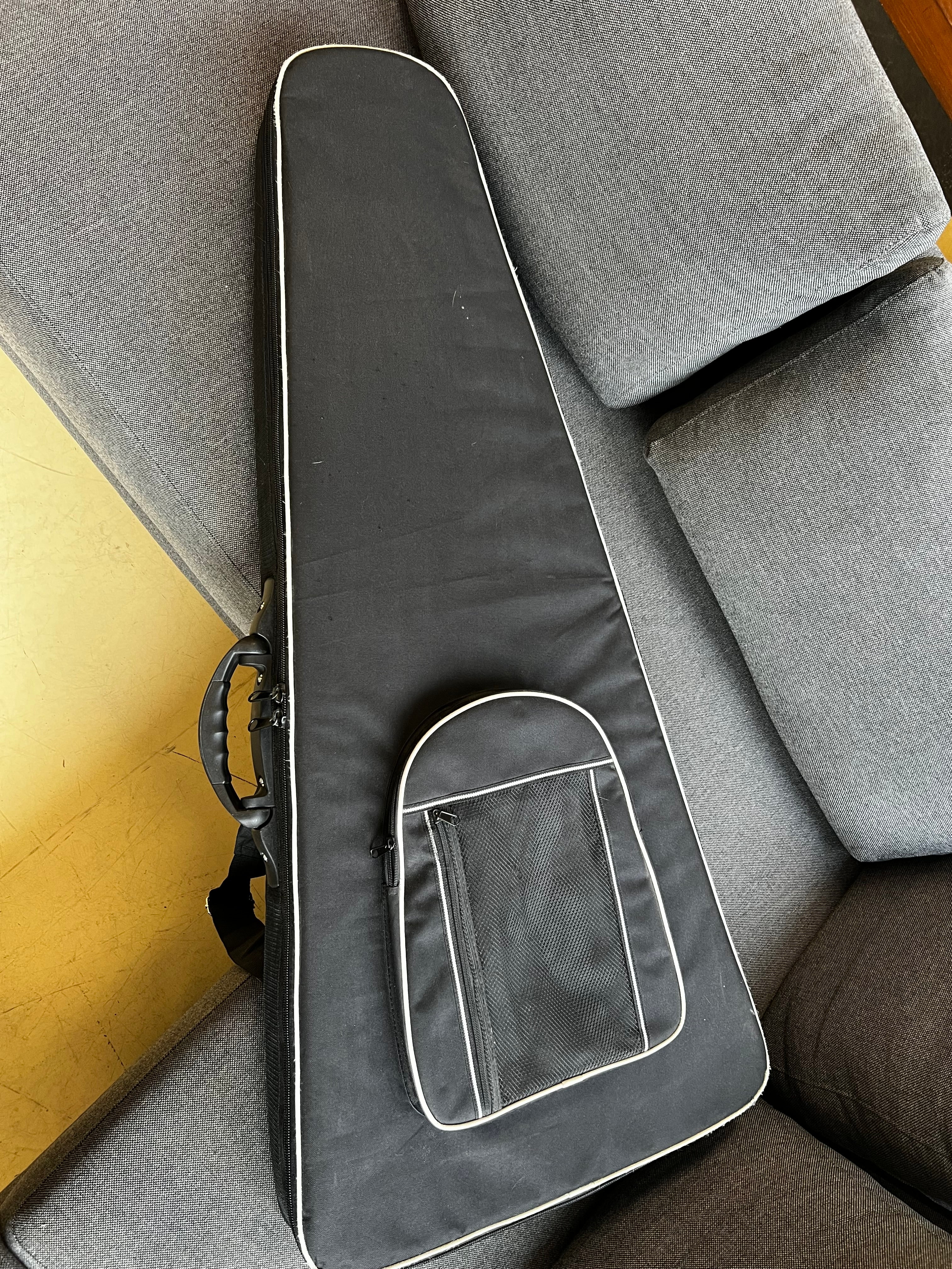 Dean V Hunter Eric Peterson signature guitar