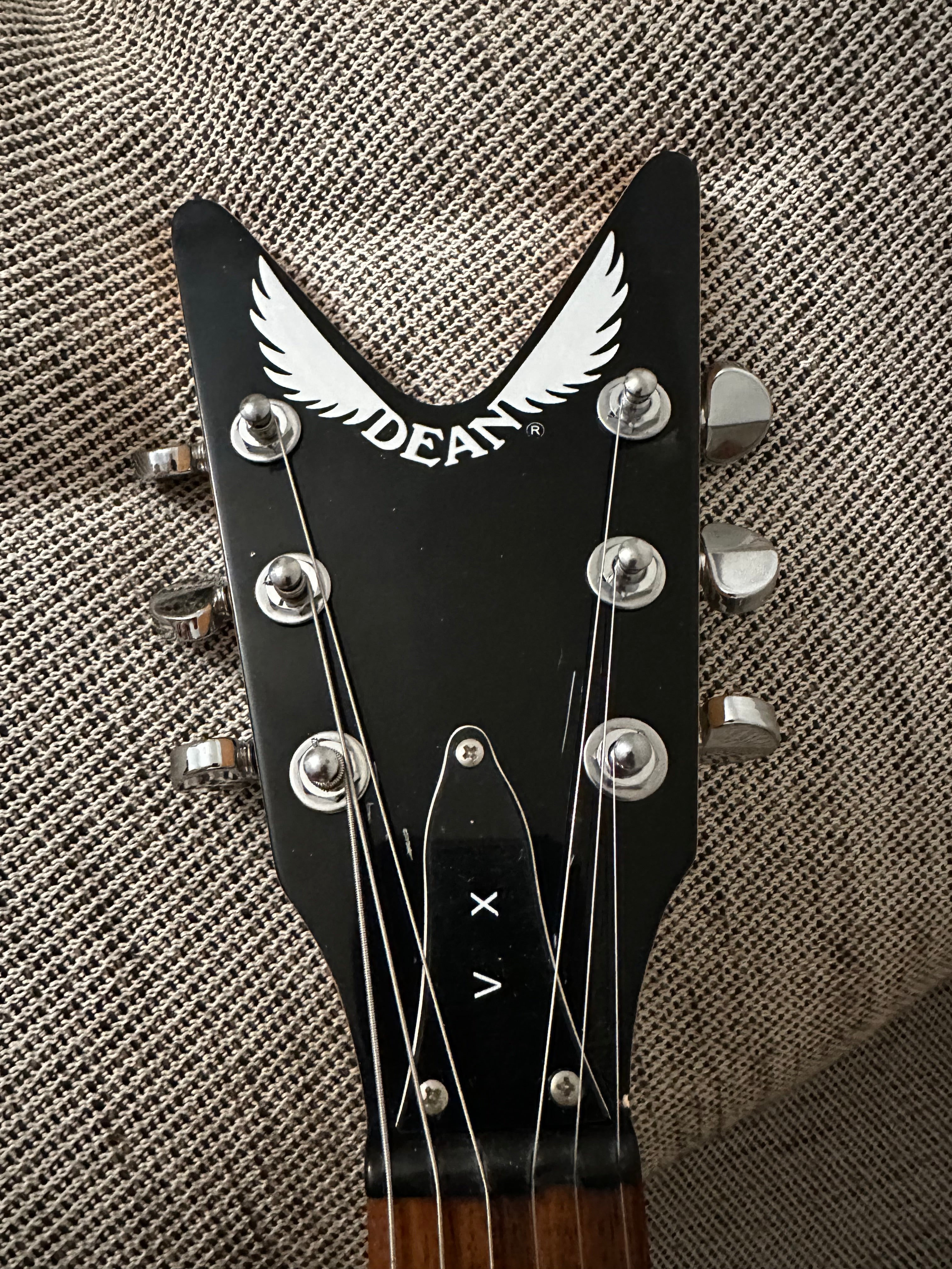 DEAN V X Cherry Sunburst Vintage