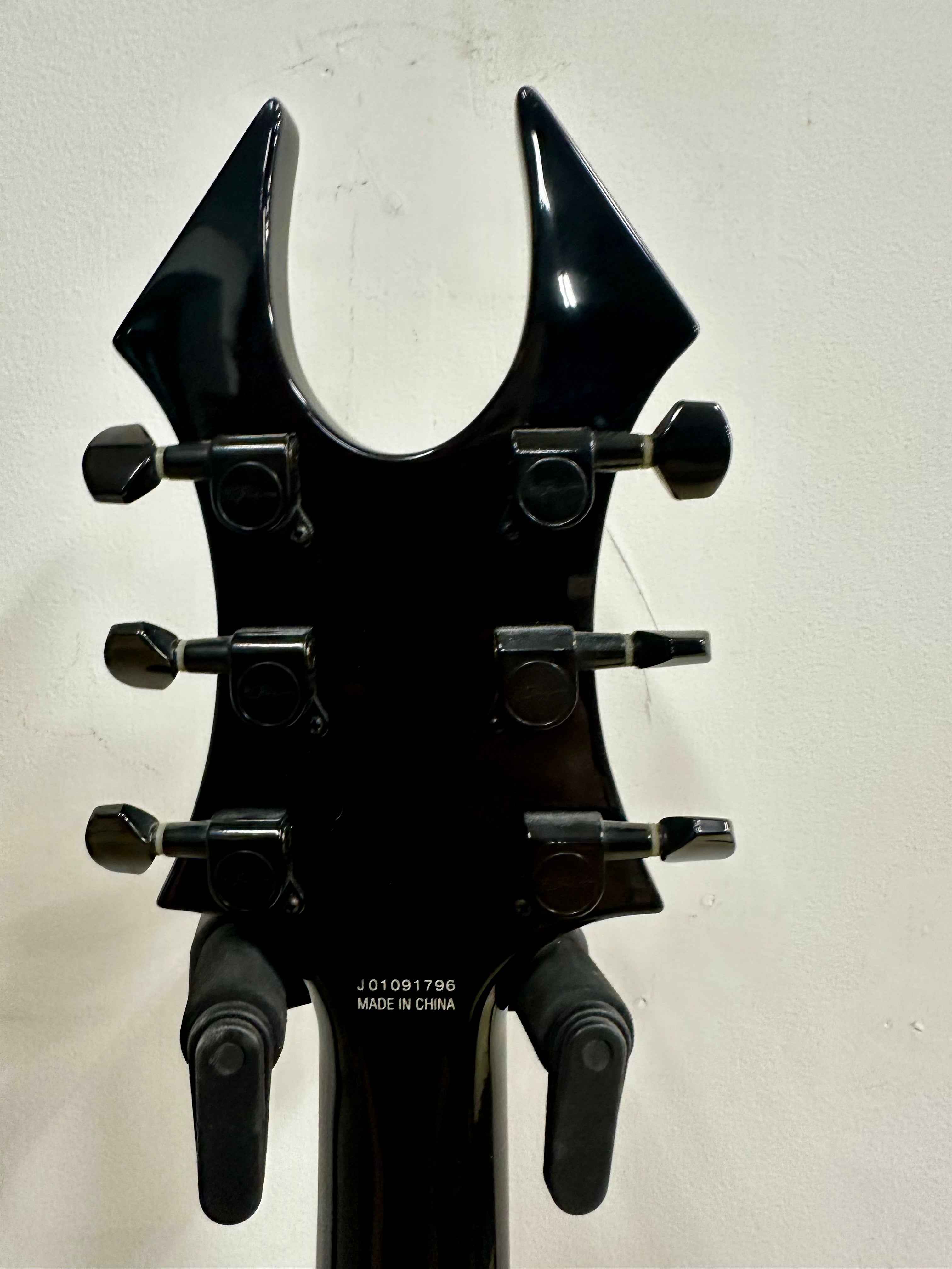 B.C. Rich Kerry King KKV Tribal Flames
