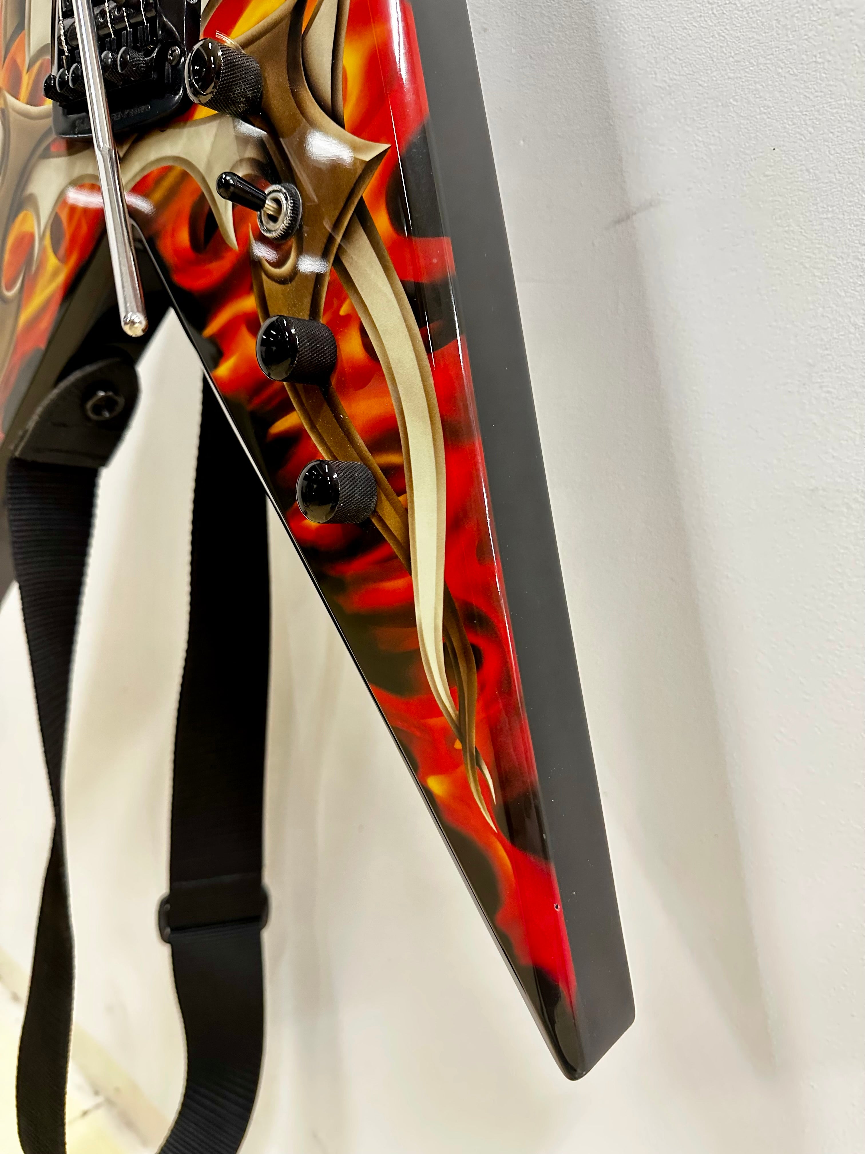 B.C. Rich Kerry King KKV Tribal Flames