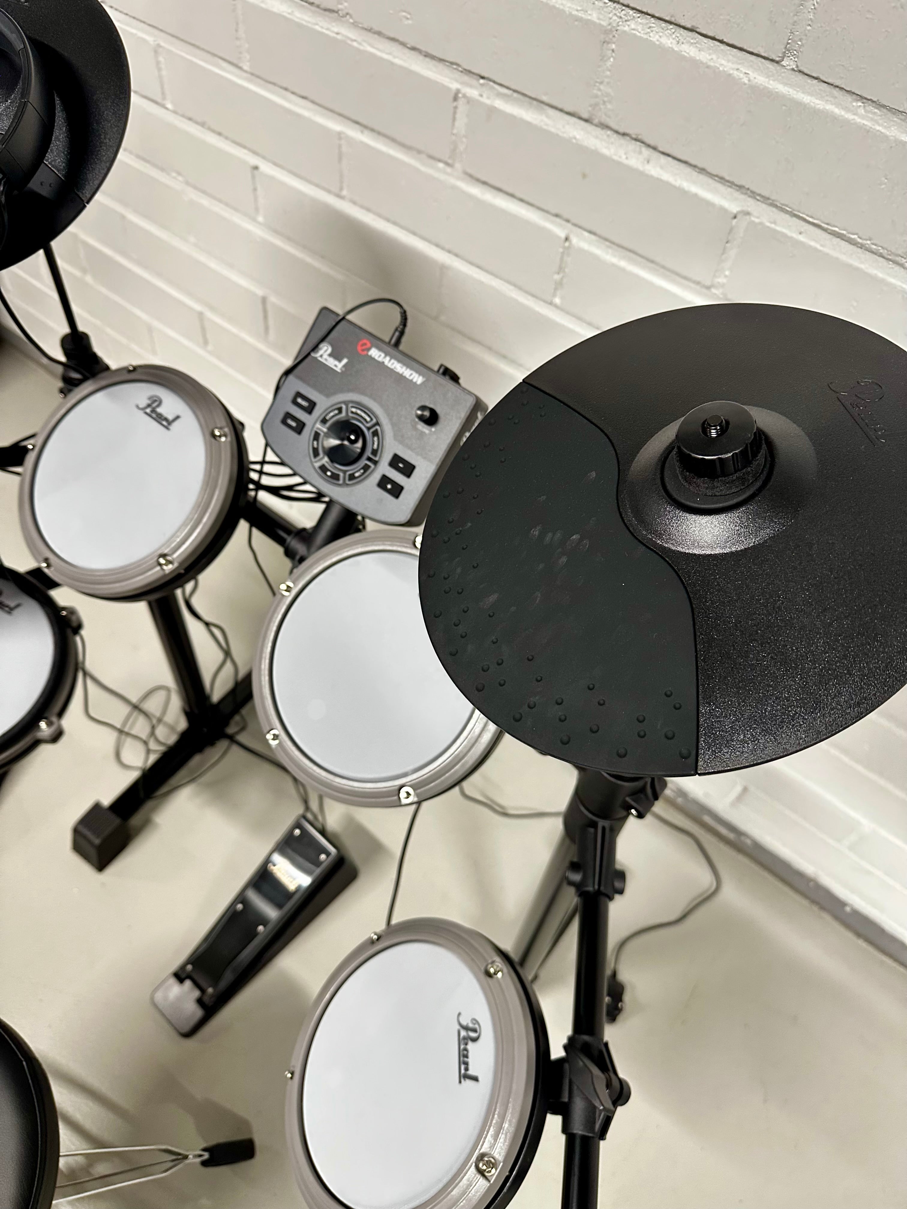 PEARL eROADSHOW ELECTRONIC DRUM KIT DEMO