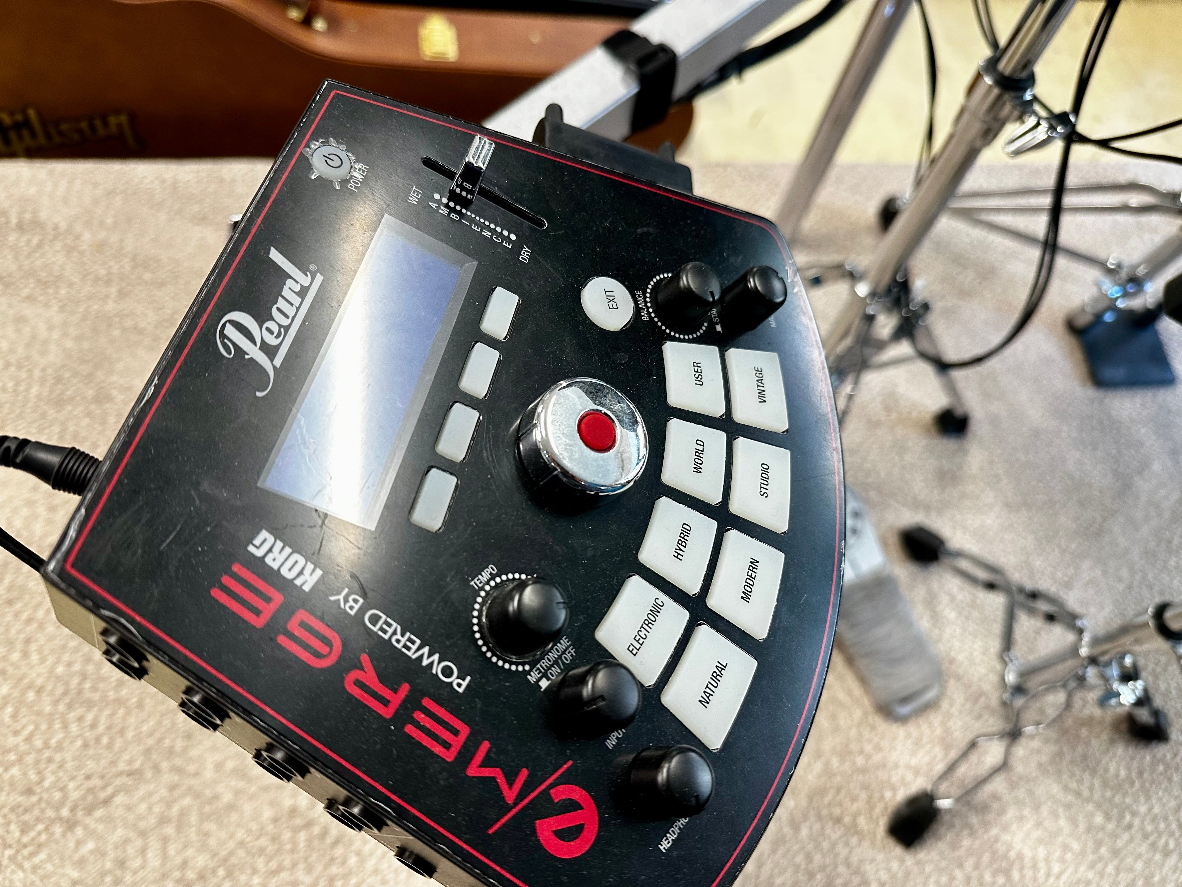 Pearl e/Merge EM-53T - e/TRADITIONAL Electric drumset Kai Hahto clic set