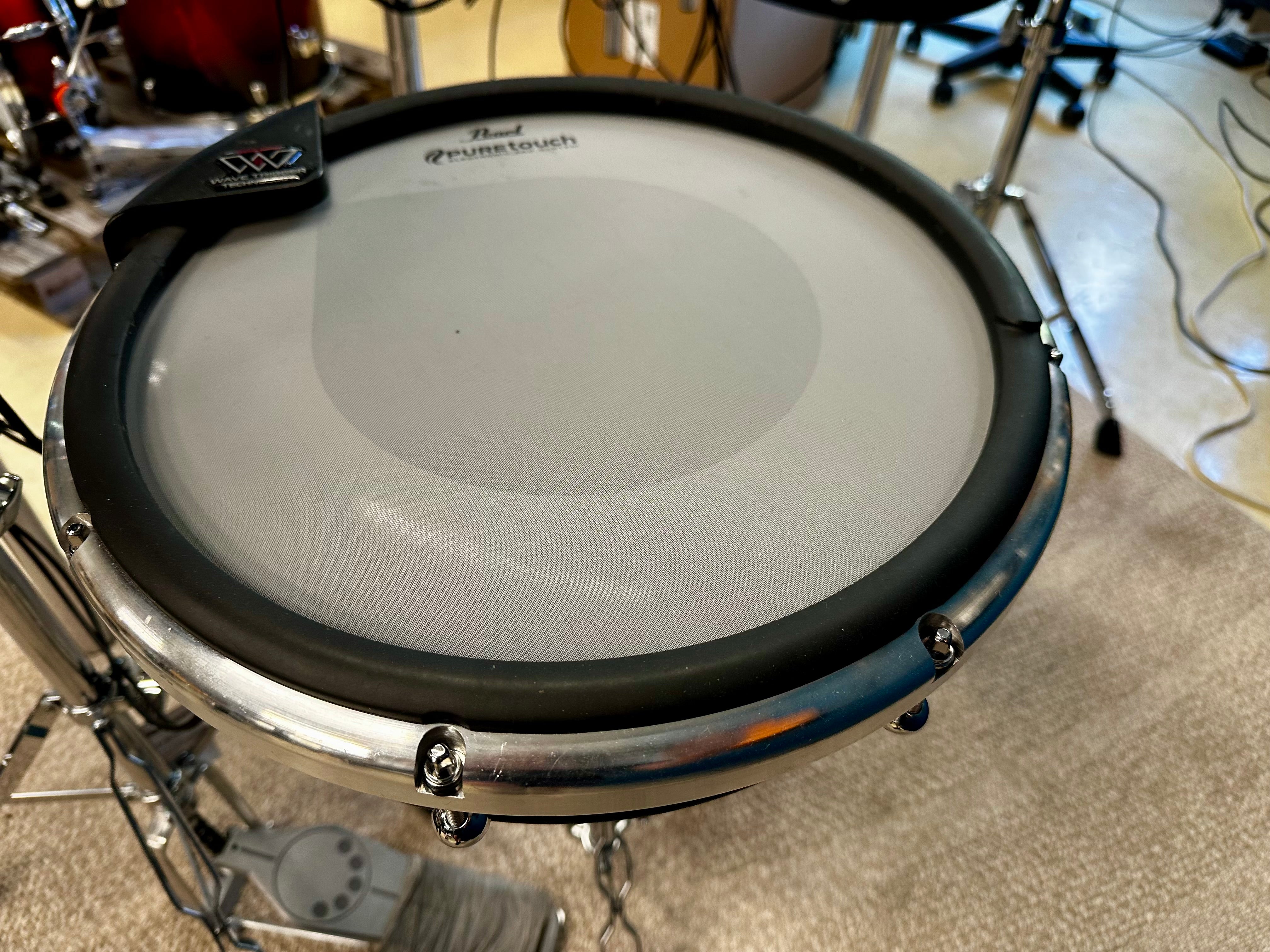 Pearl e/Merge EM-53T - e/TRADITIONAL Electric drumset Kai Hahto clic set