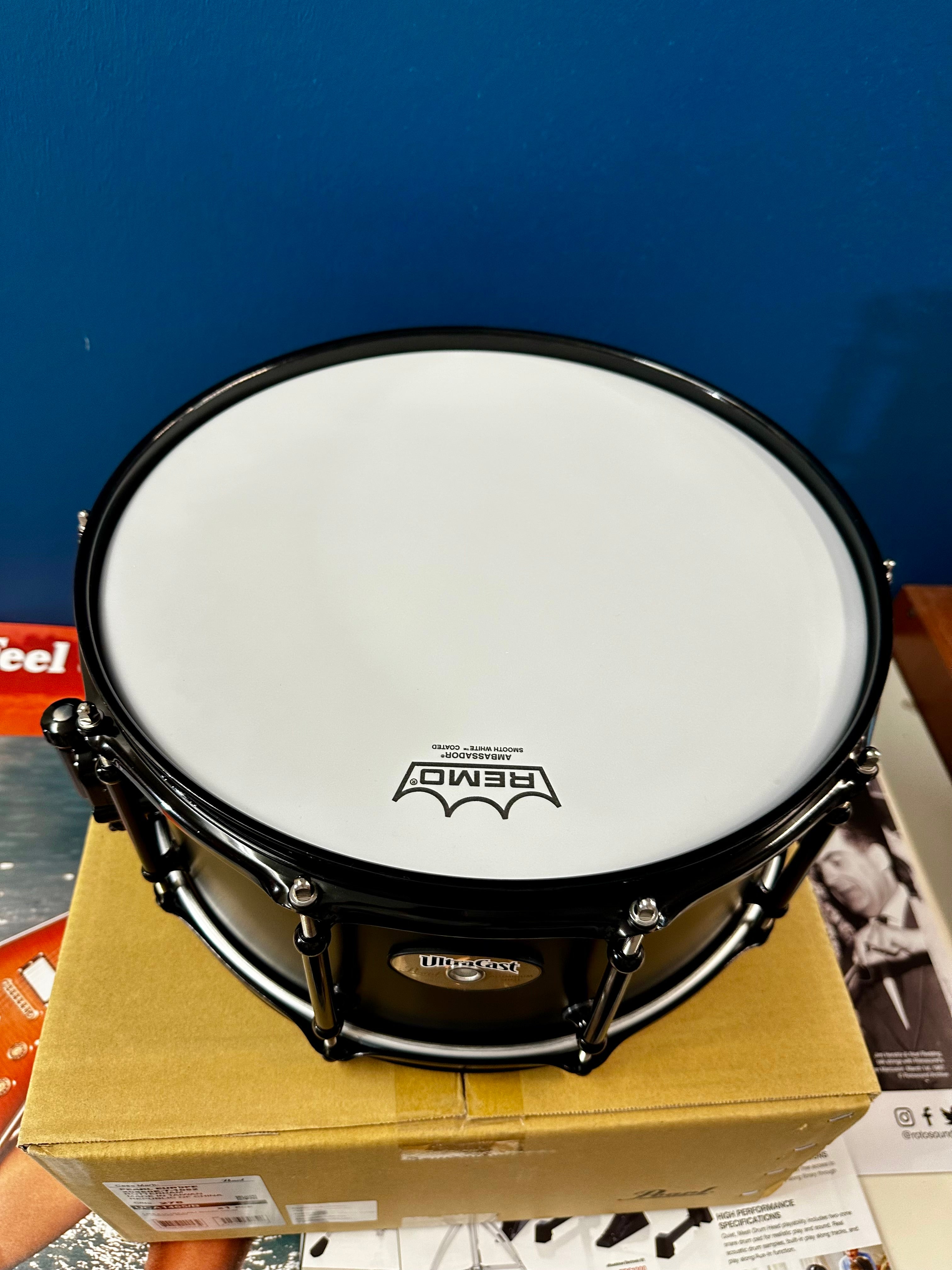 PEARL Ultracast 14"x6.5" snare drum