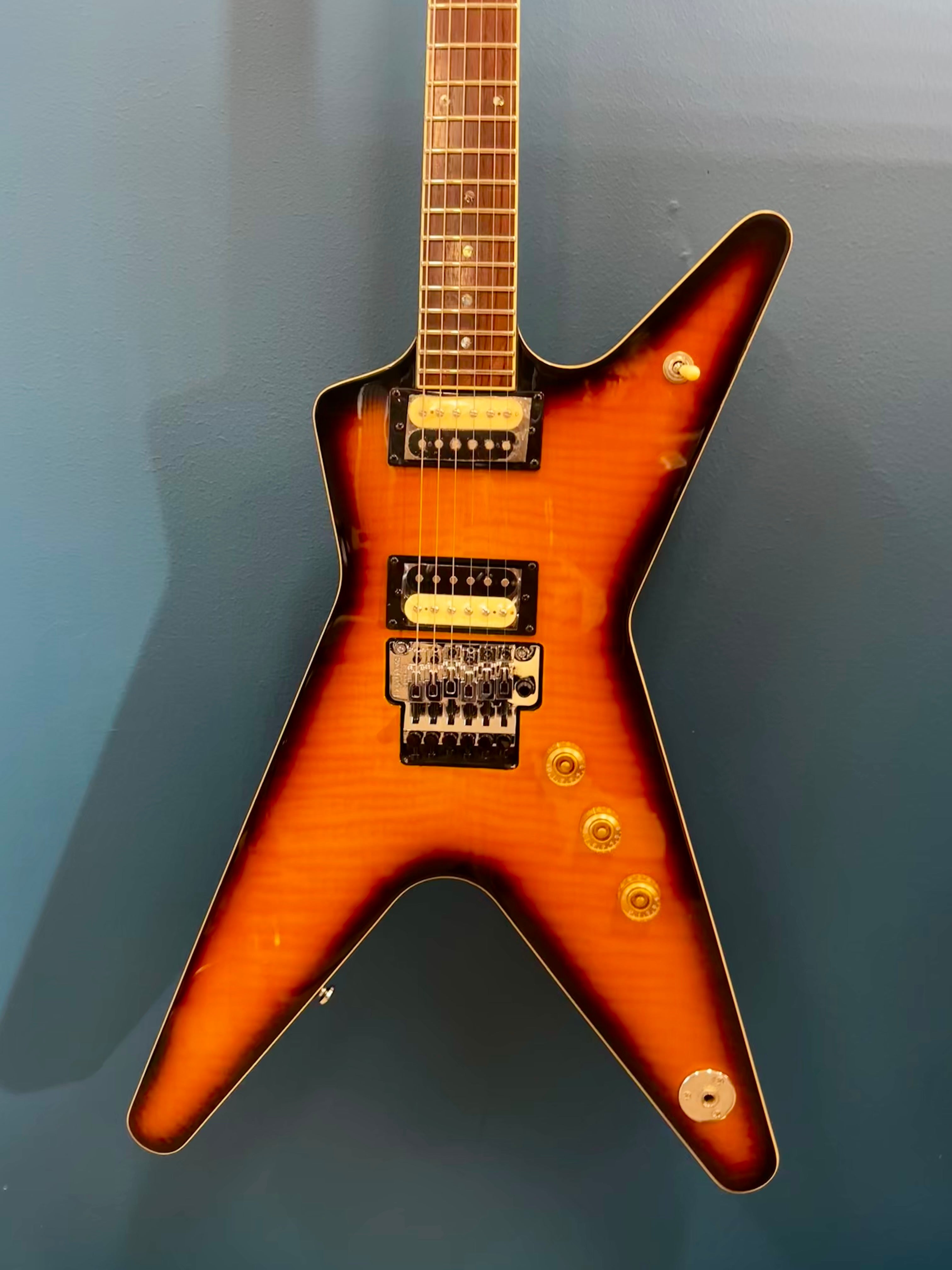 Dean ML 79 Floyd Flame Top TBZ Electric Guitar B-stock