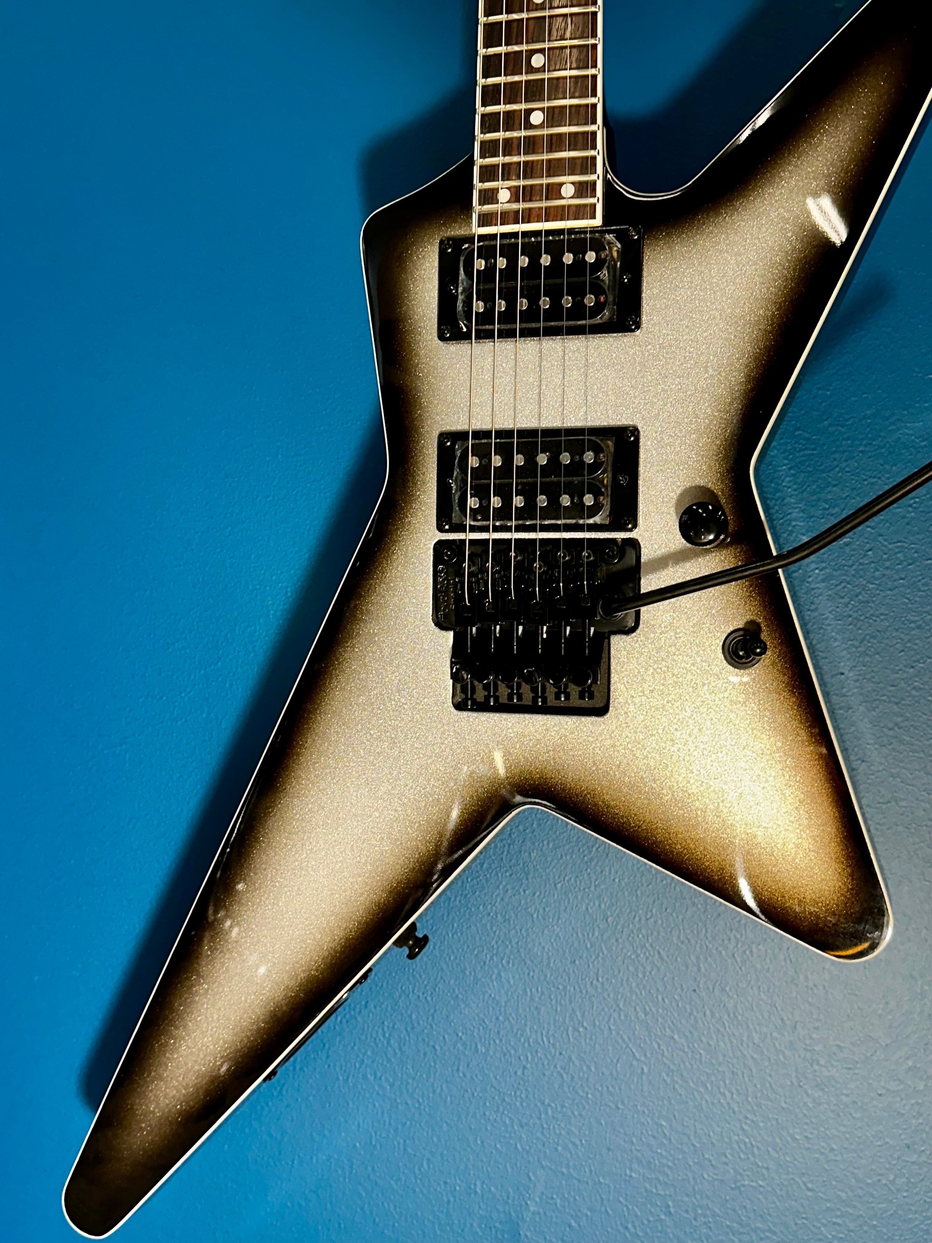 DEAN Morningstar Classic Floyd Silverburst