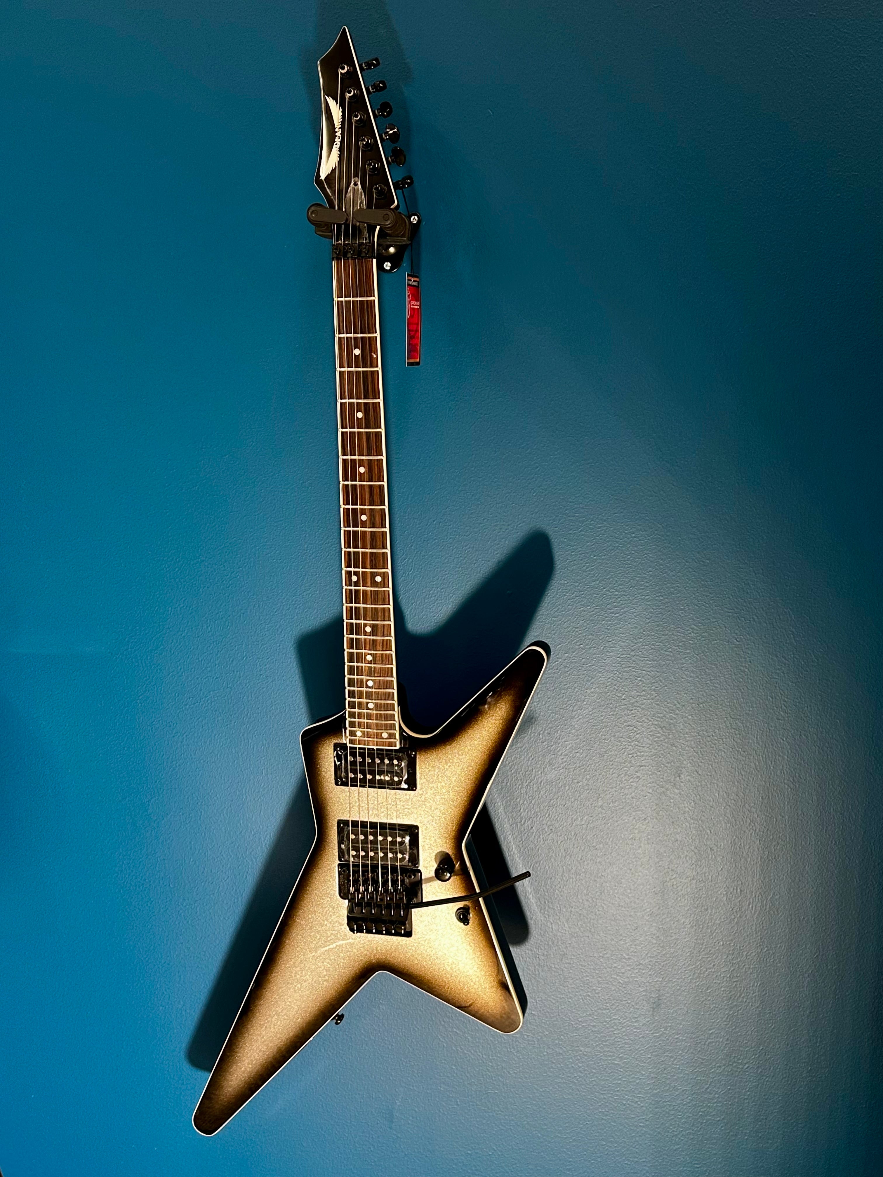 DEAN Morningstar Classic Floyd Silverburst