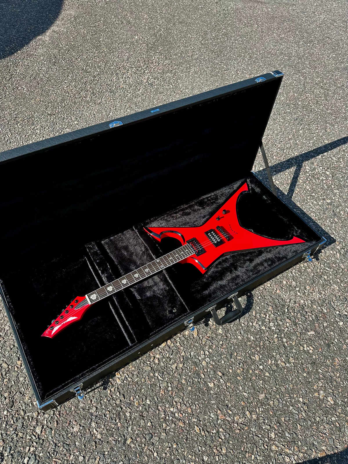 DEAN Michael Amott Wraith Blood Red w/Case