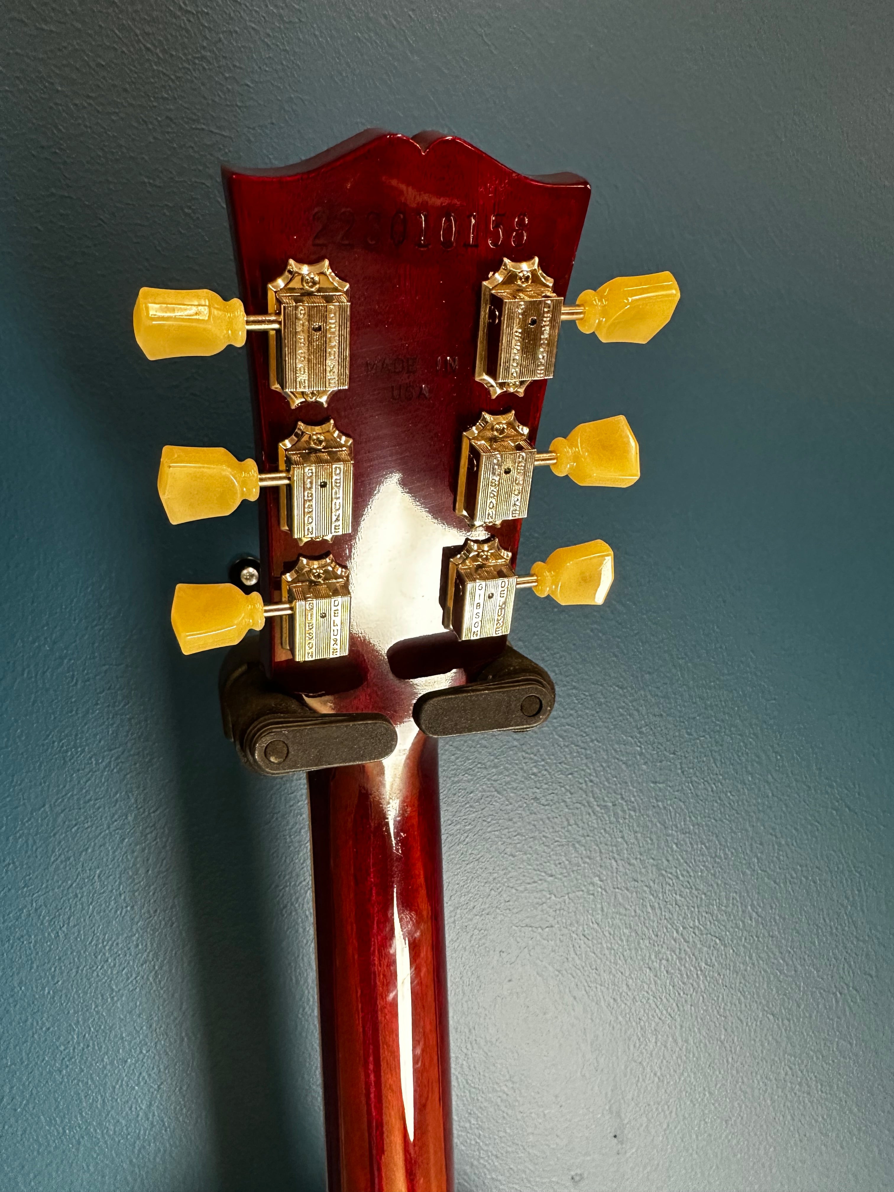 GIBSON Les Paul Deluxe 2022 electric guitar