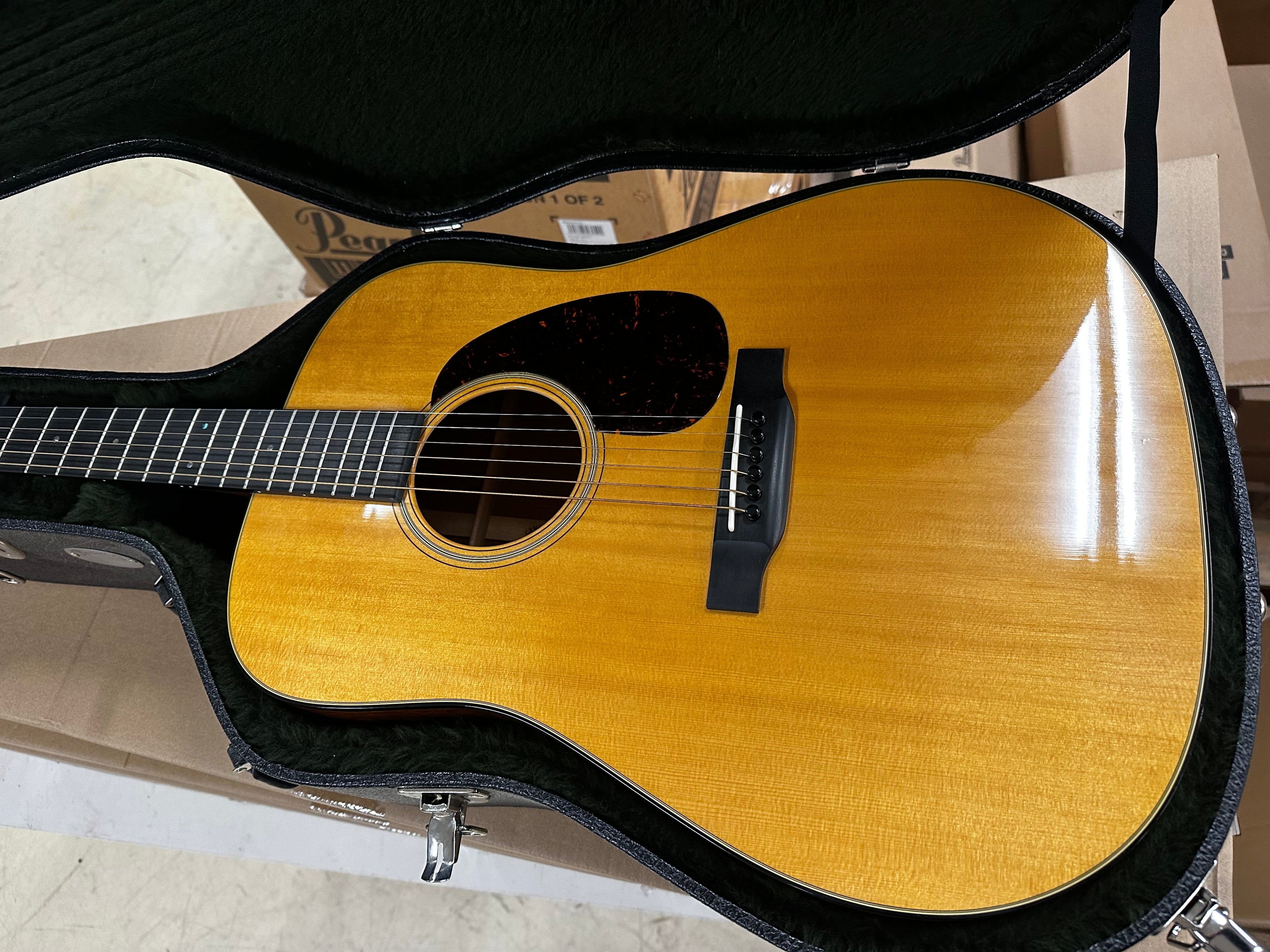 Martin D-18 Standard 2018 Acoustic Guitar