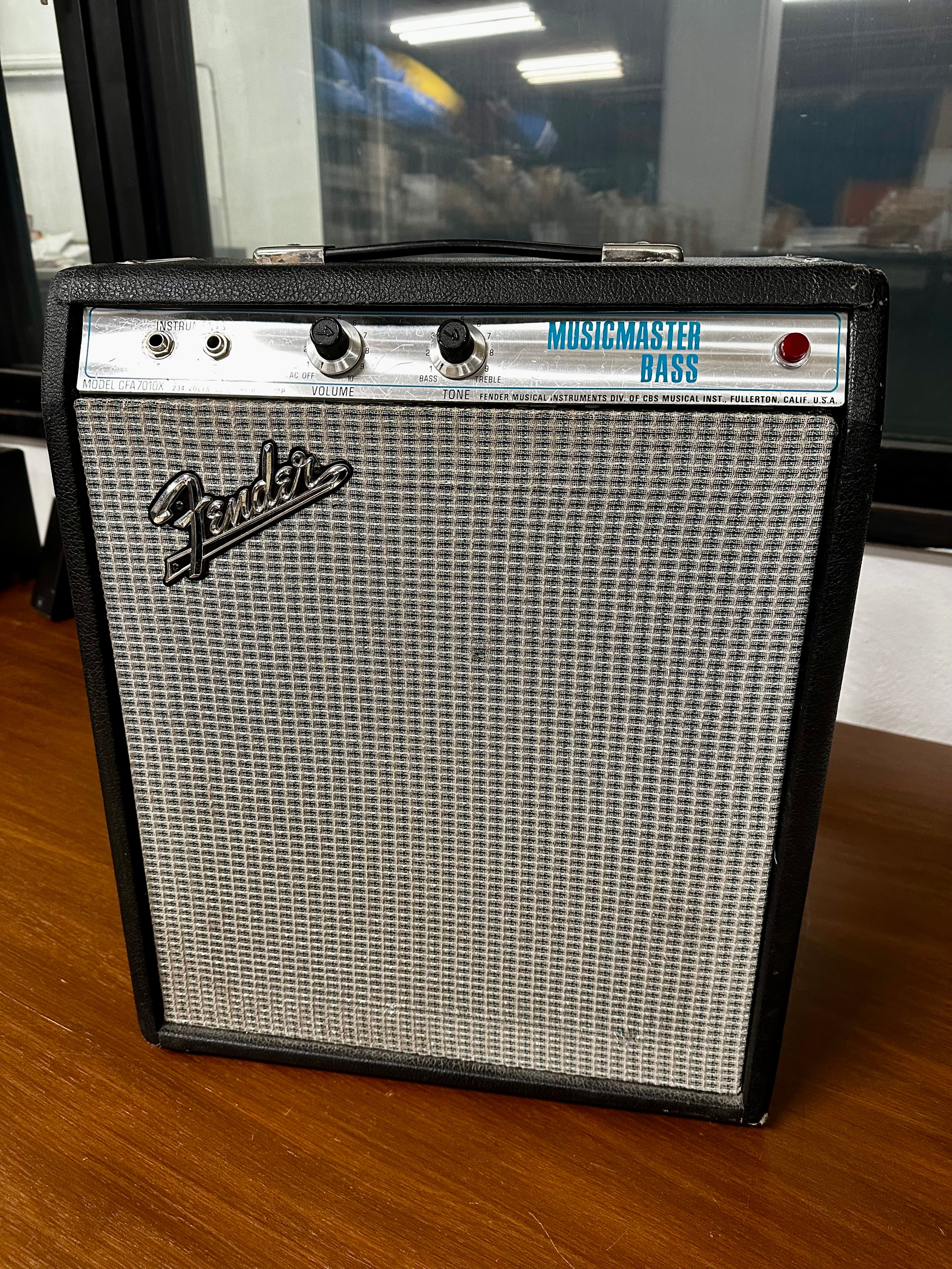 Fender Musicmaster Bass Amp 1973