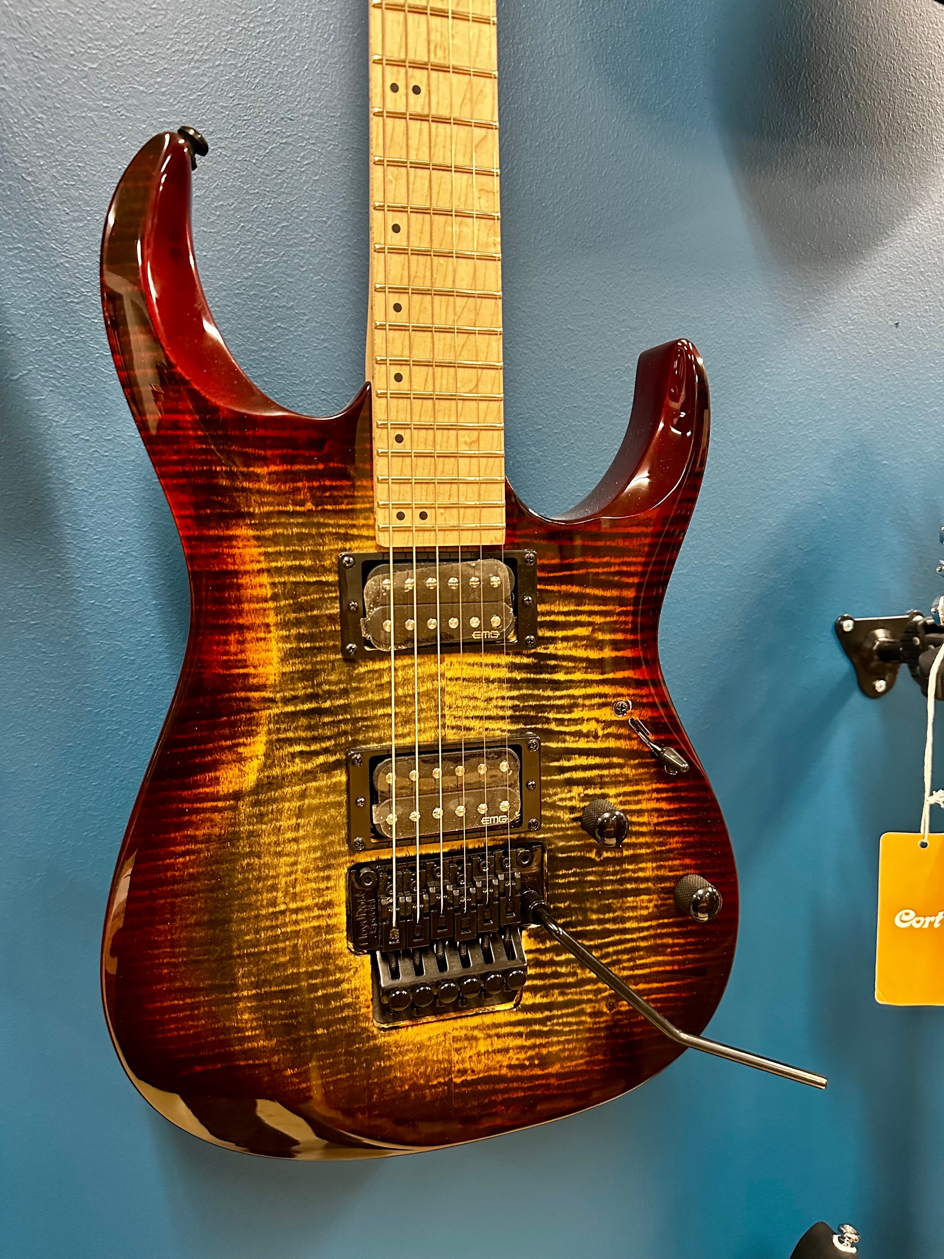 Cort X300 BURGUNDY RED BURST sähkökitara