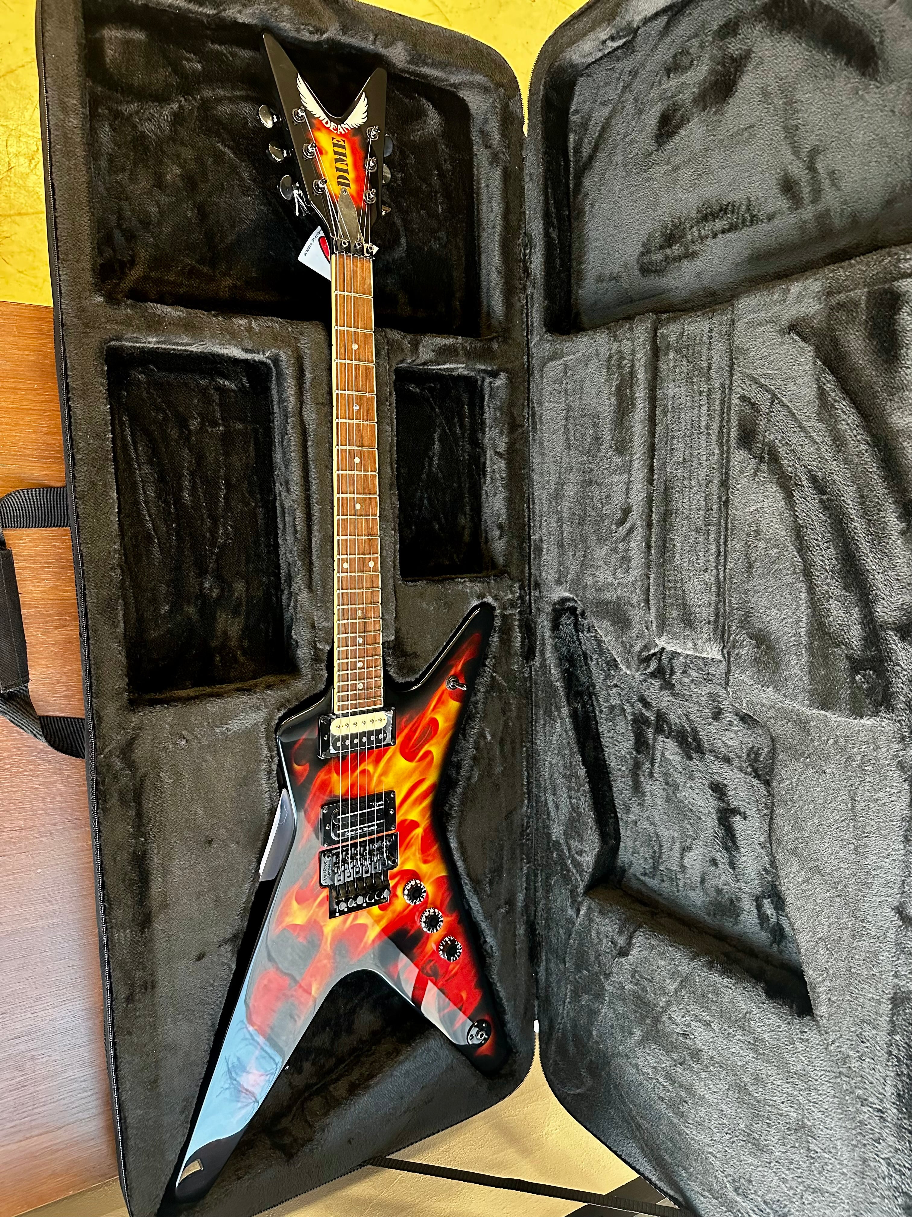 Dean Guitars Dimebag Dime O Flame Electric guitar sähkökitara