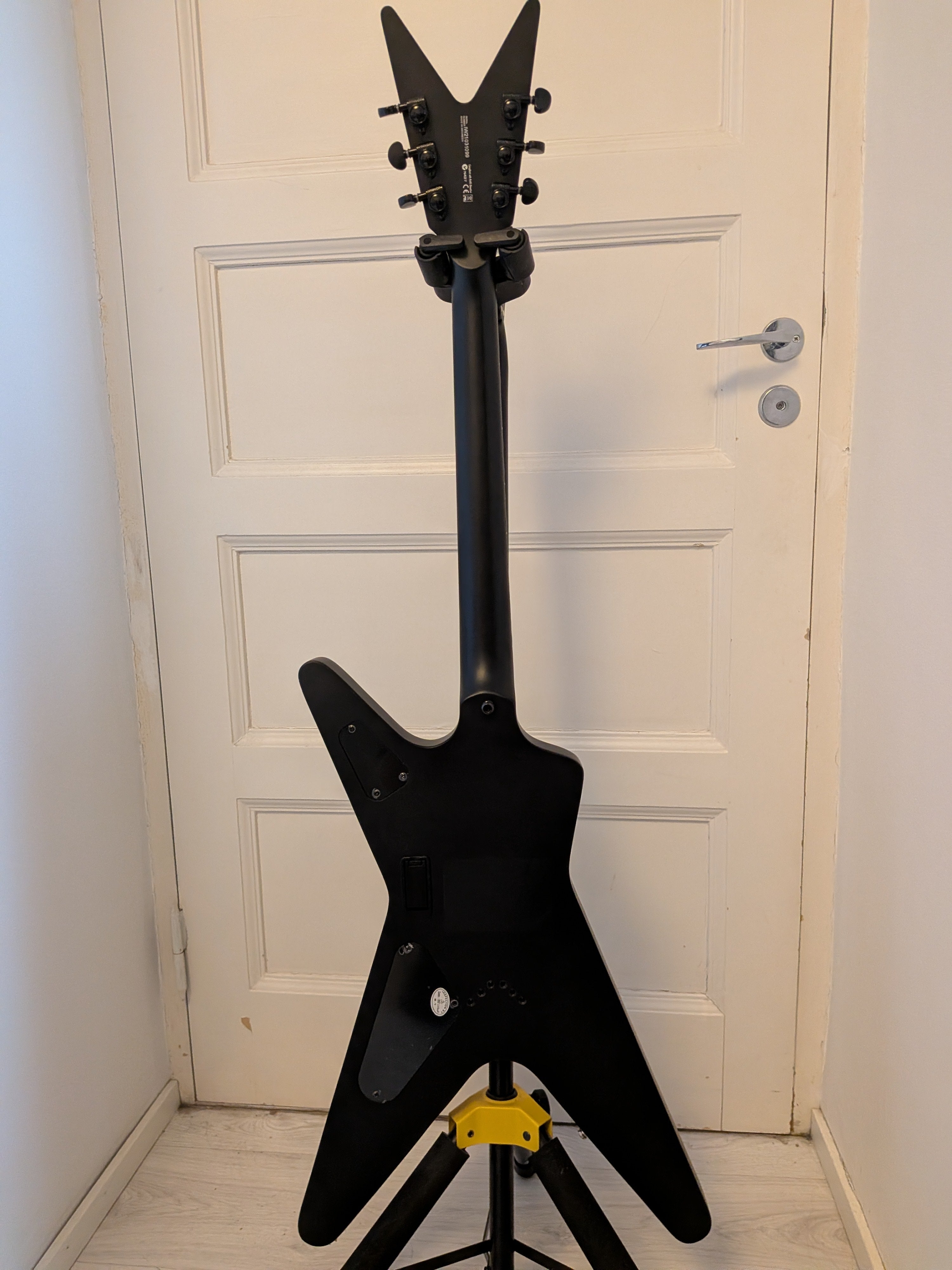 Dean ML Select Fluence Black Satin Reowned
