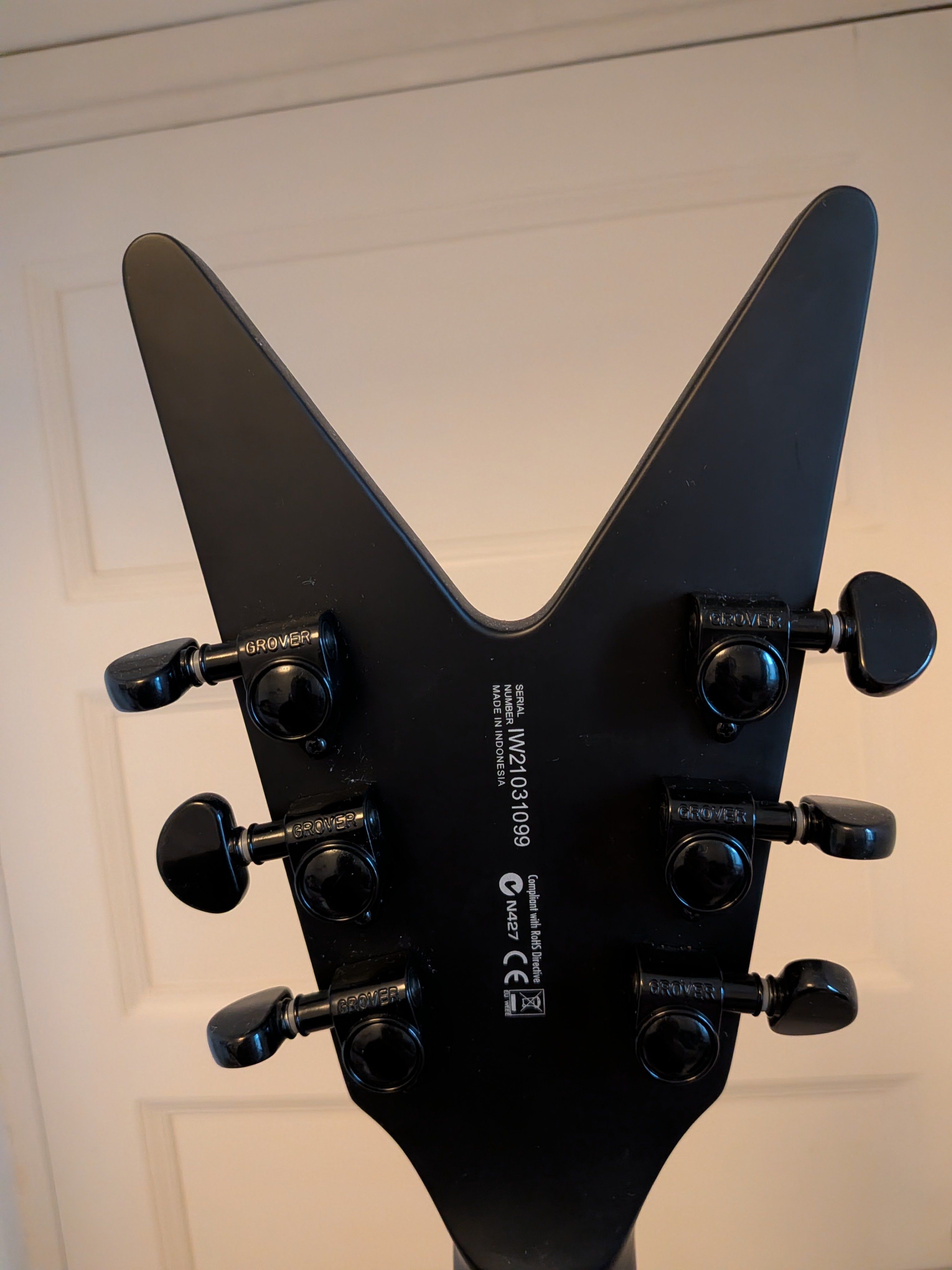 Dean ML Select Fluence Black Satin Reowned