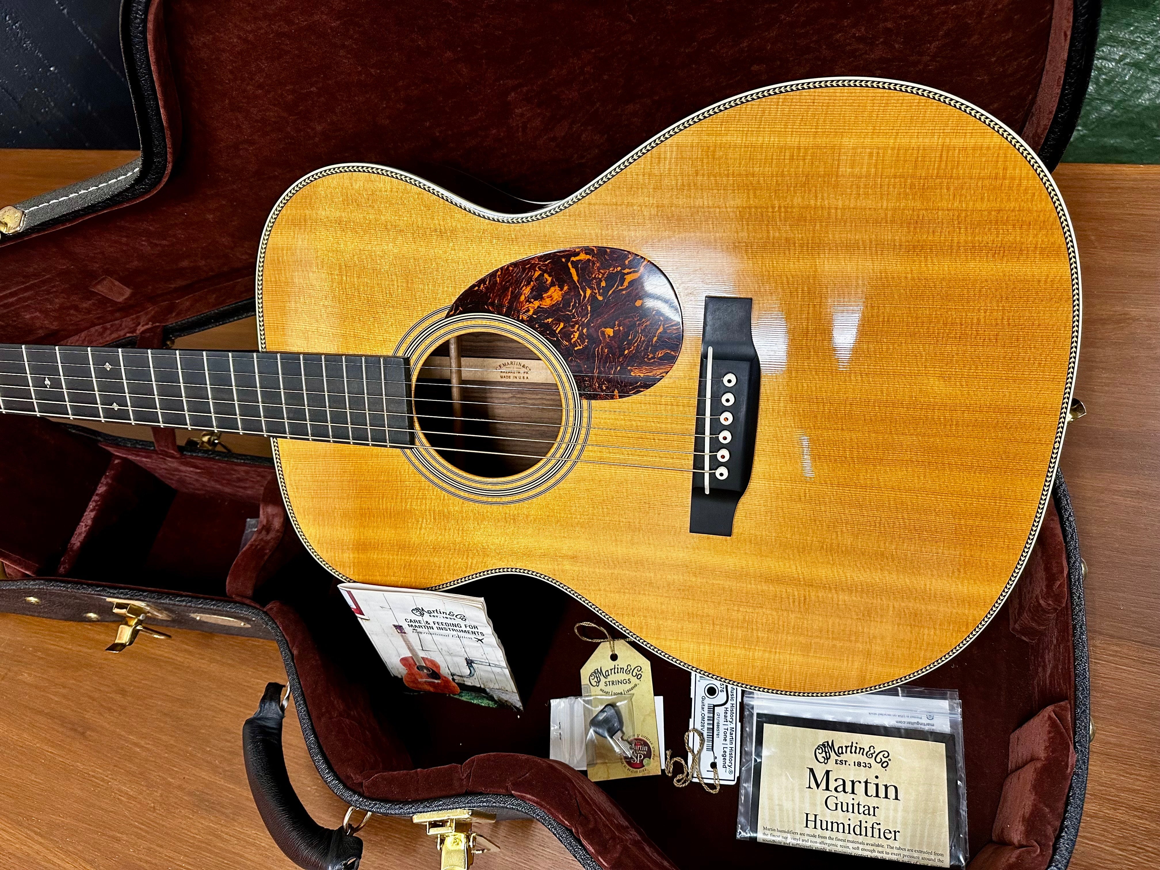 MARTIN OM-28 Vintage 2013